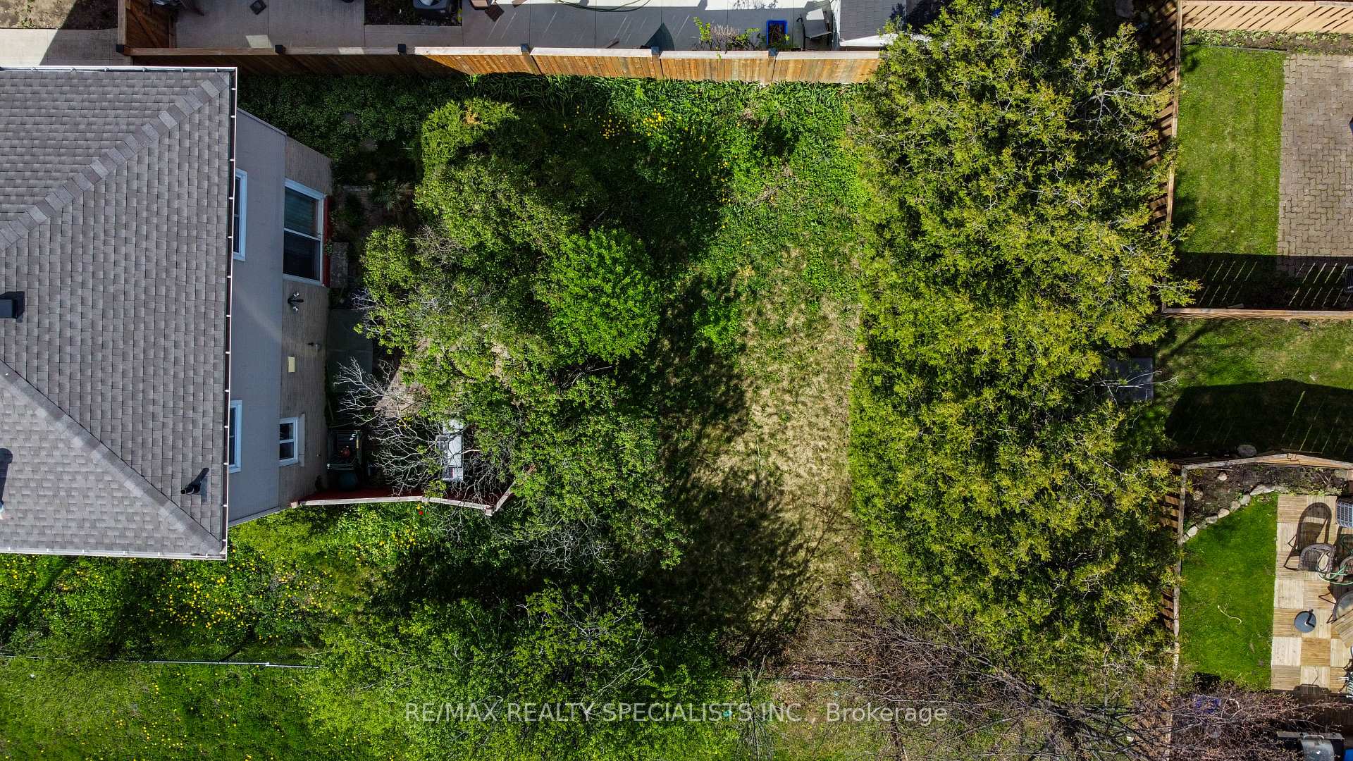 Photo 32 of 40 Mayberry Court, Brampton, Central Park — HOMEH