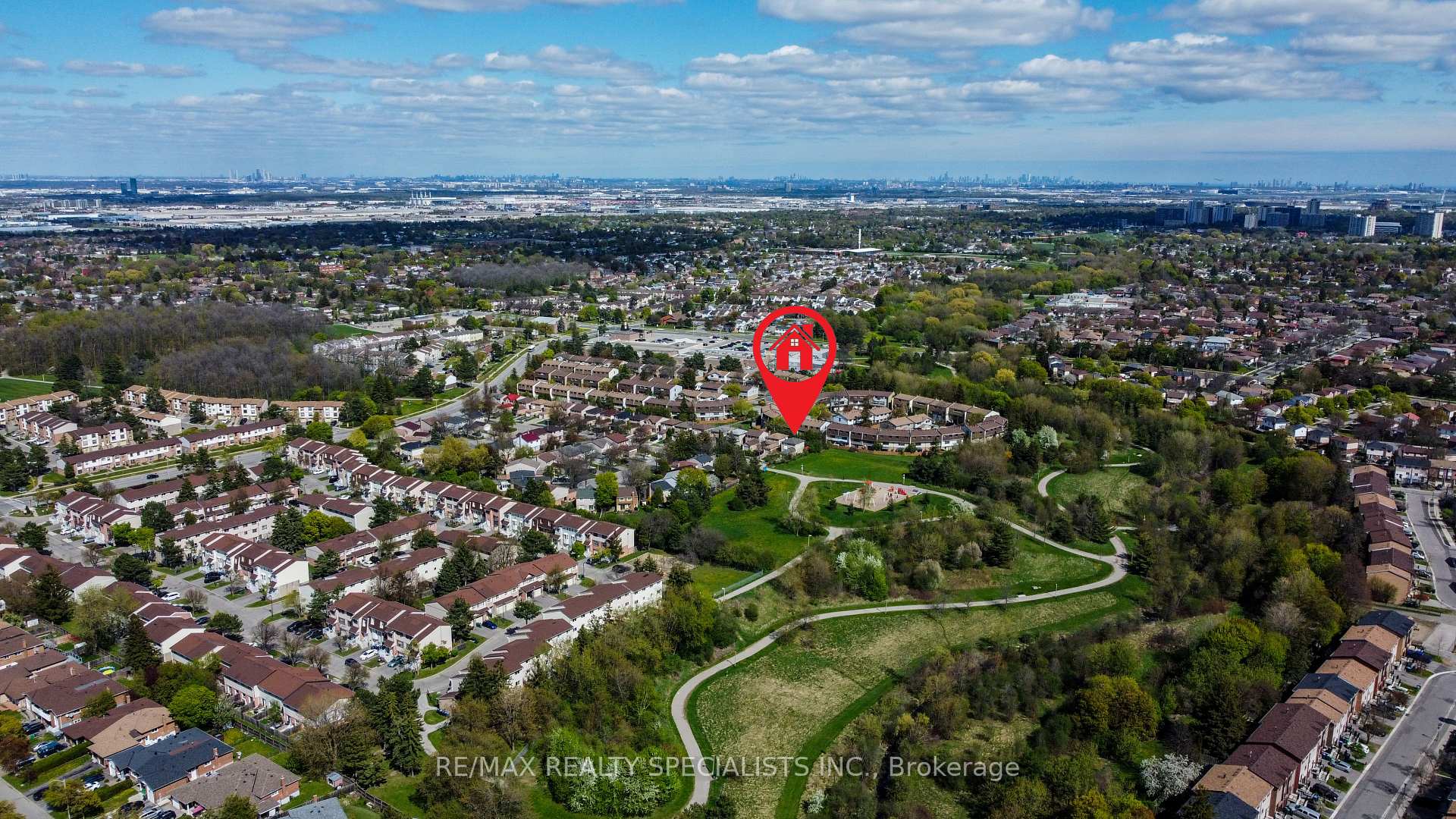 Photo 25 of 40 Mayberry Court, Brampton, Central Park — HOMEH