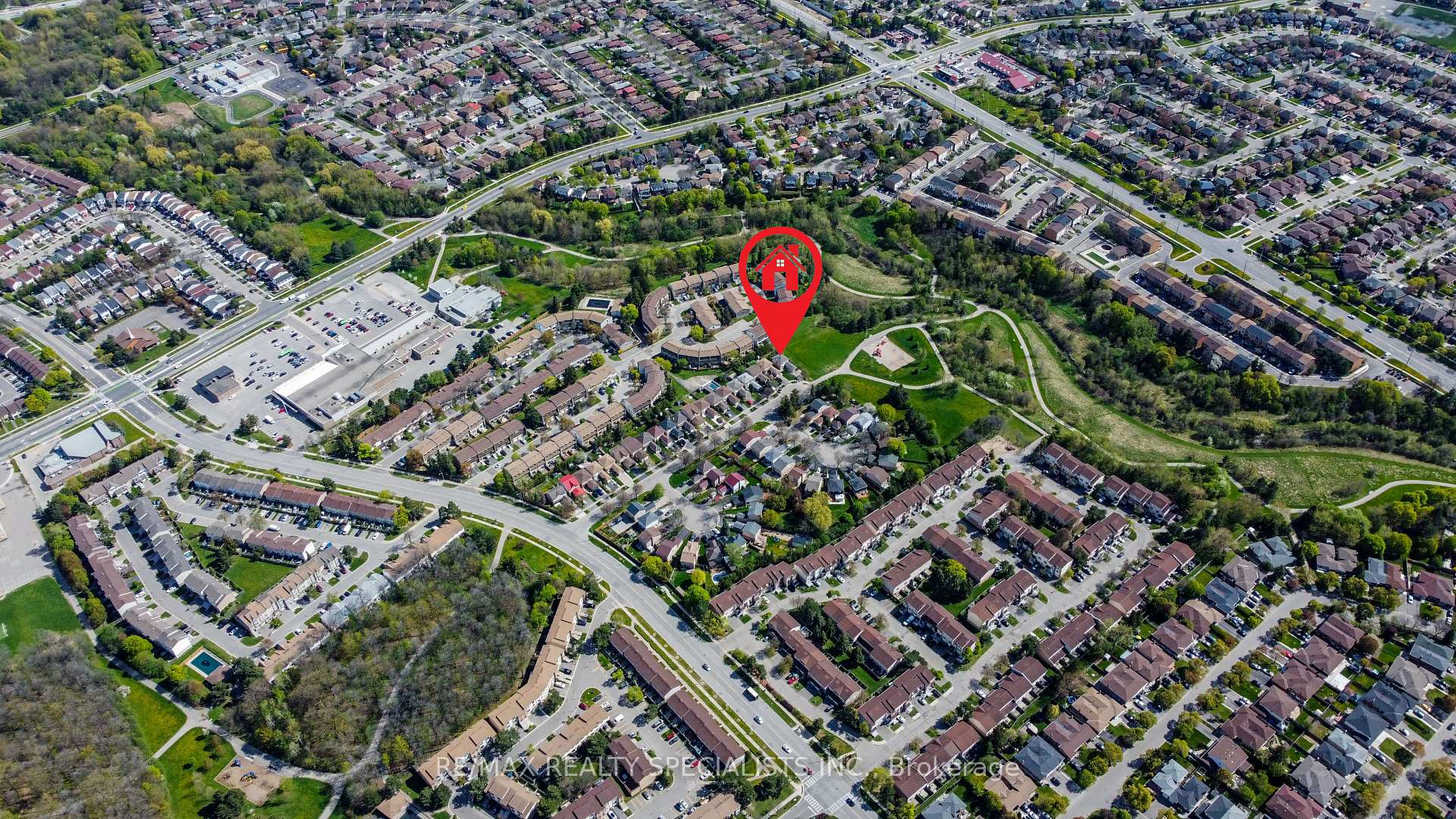 Photo 18 of 40 Mayberry Court, Brampton, Central Park — HOMEH