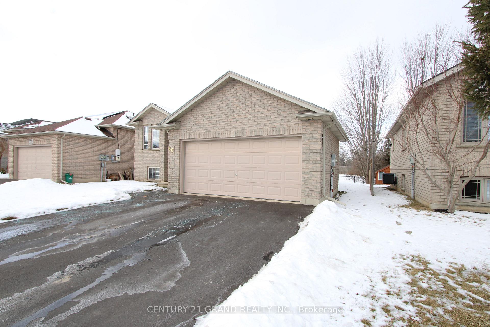 Photo 2 of 60 Donegal Drive, Brant, Brantford Twp — HOMEH
