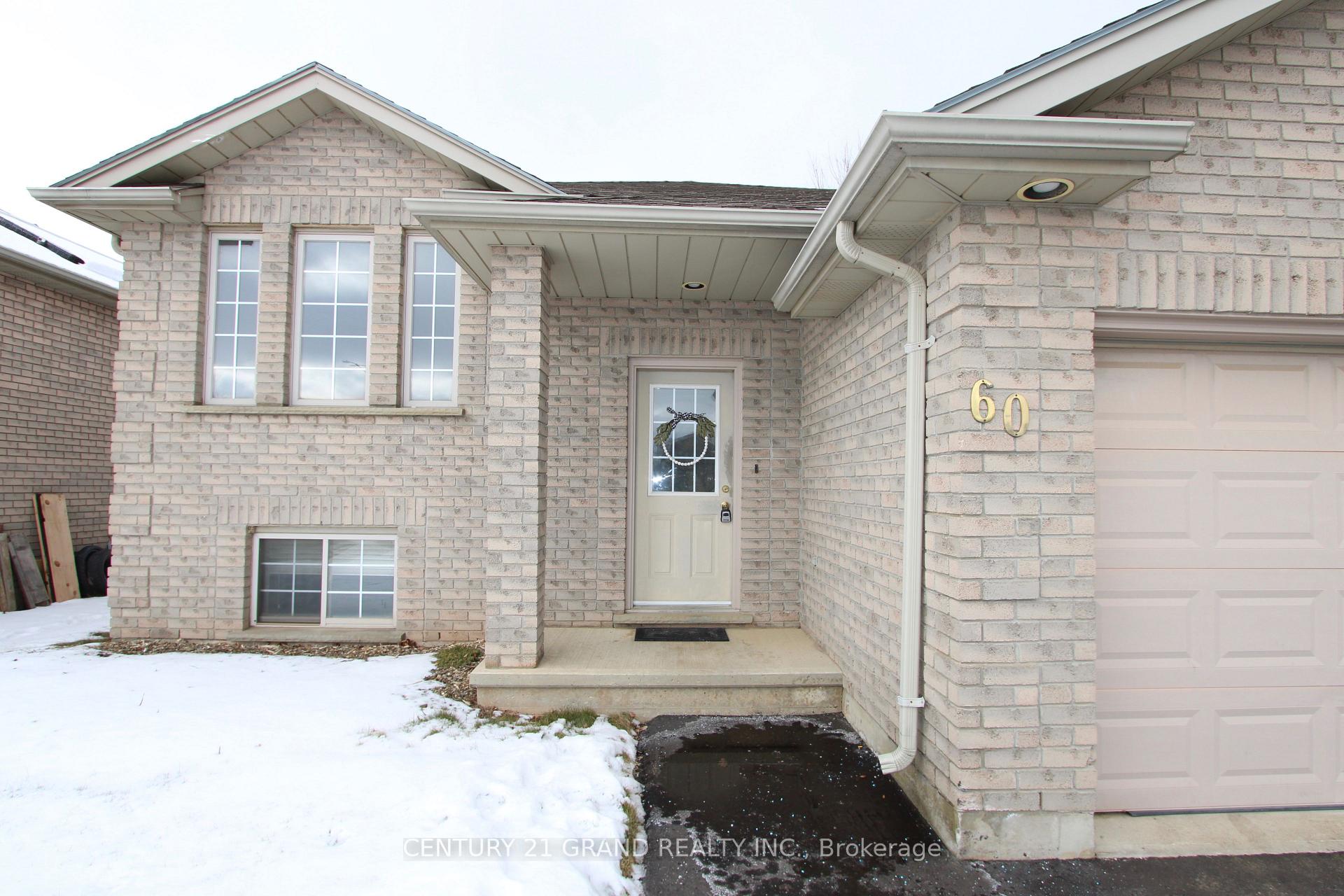 Photo 4 of 60 Donegal Drive, Brant, Brantford Twp — HOMEH
