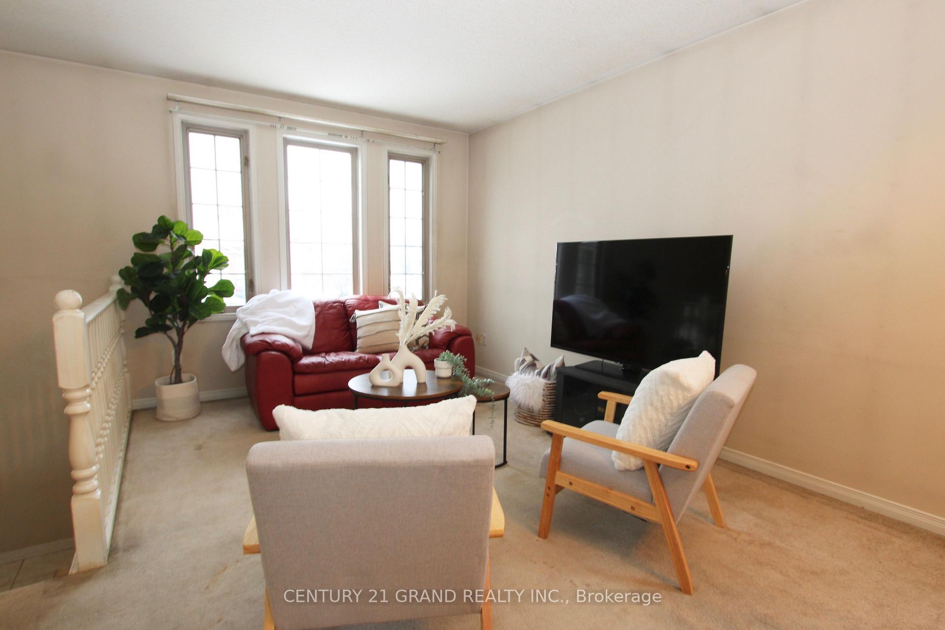 Photo 9 of 60 Donegal Drive, Brant, Brantford Twp — HOMEH