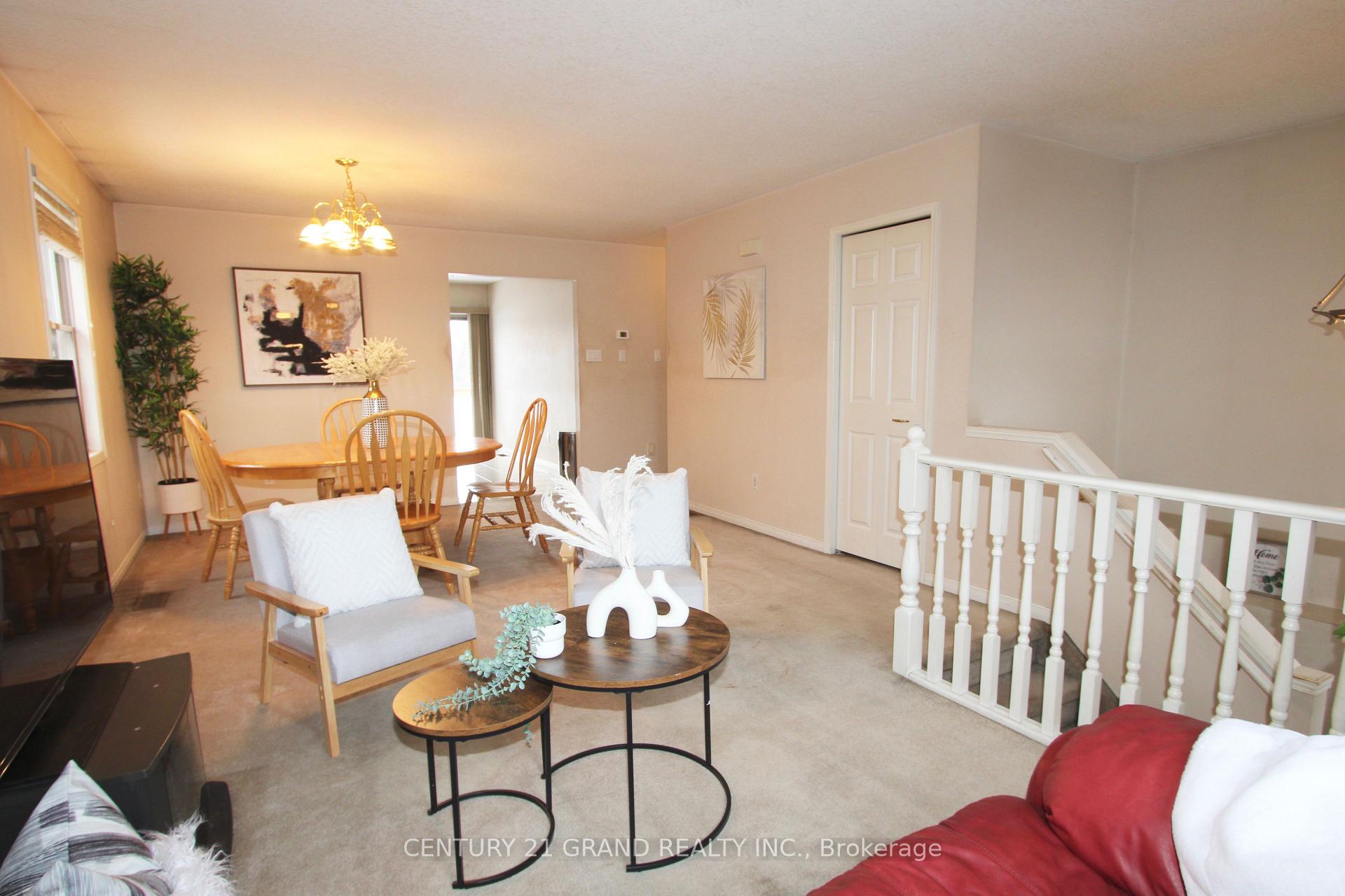 Photo 12 of 60 Donegal Drive, Brant, Brantford Twp — HOMEH