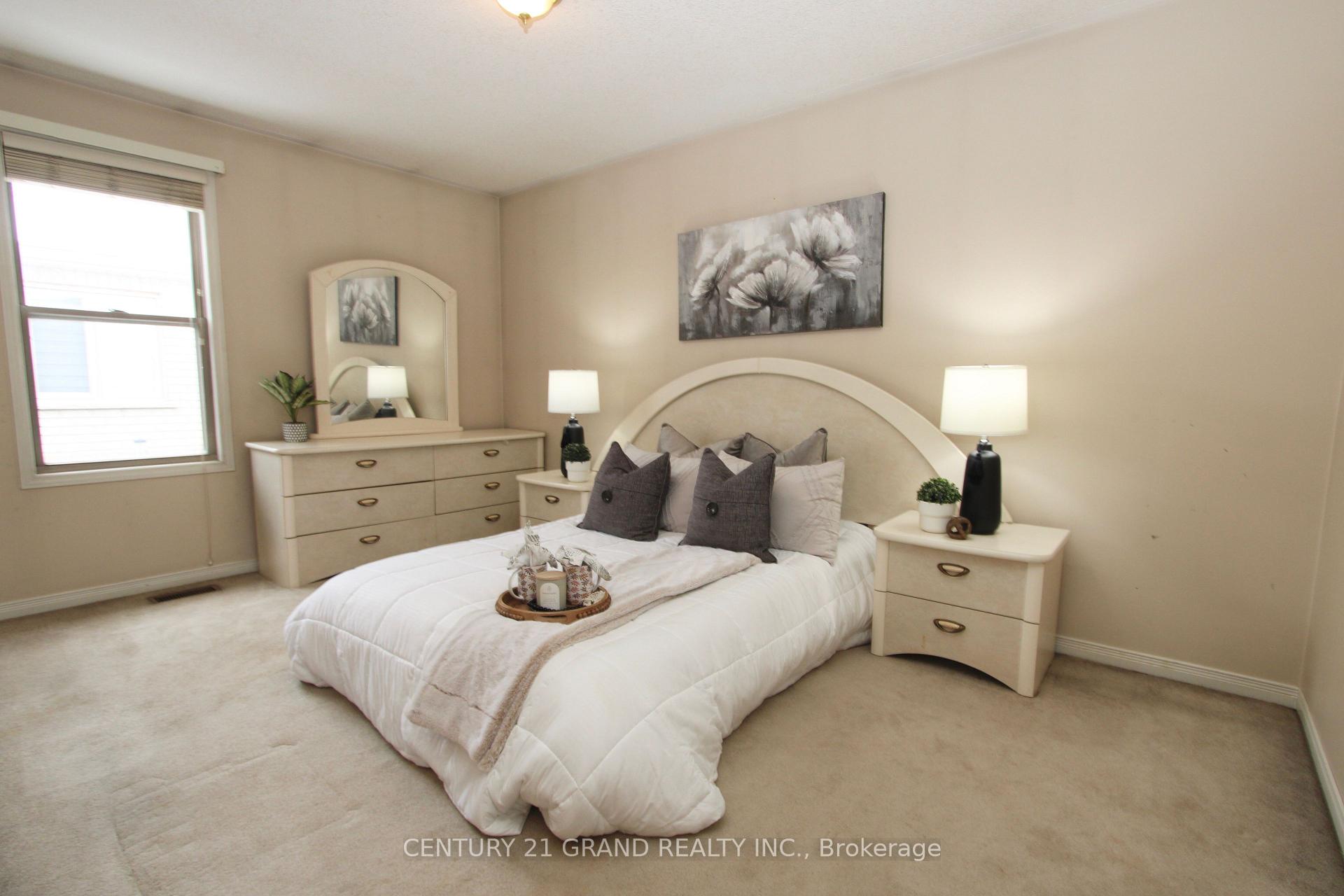 Photo 21 of 60 Donegal Drive, Brant, Brantford Twp — HOMEH