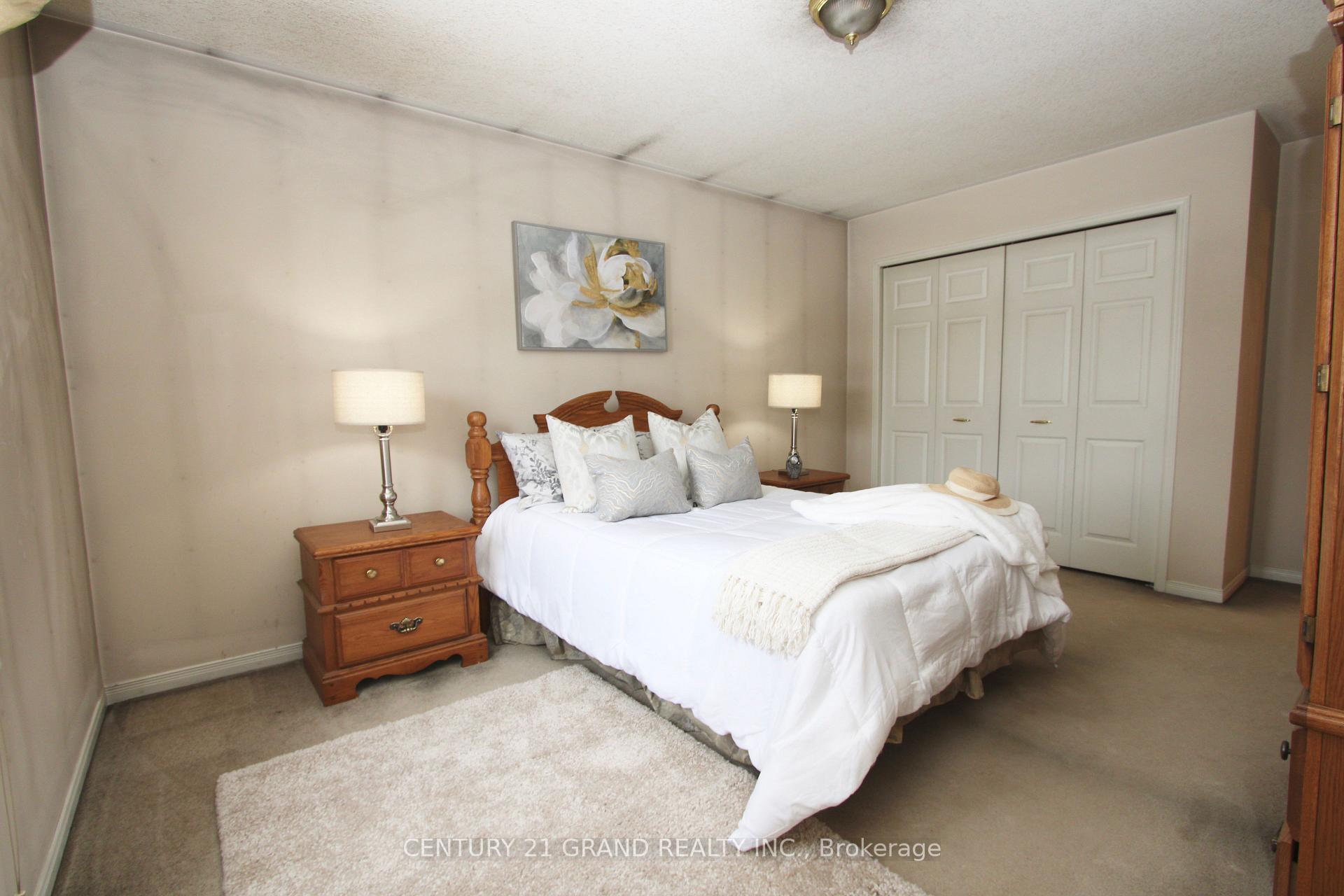 Photo 27 of 60 Donegal Drive, Brant, Brantford Twp — HOMEH