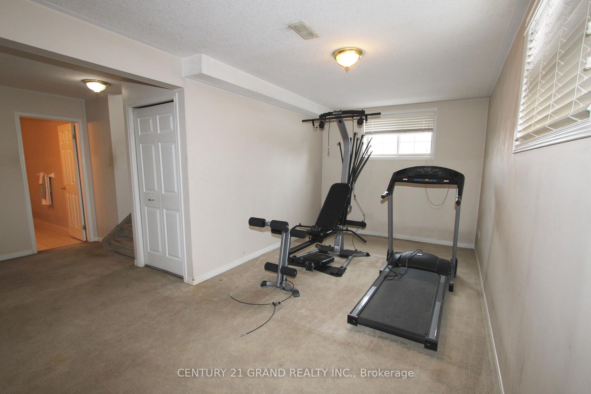 Photo 38 of 60 Donegal Drive, Brant, Brantford Twp — HOMEH
