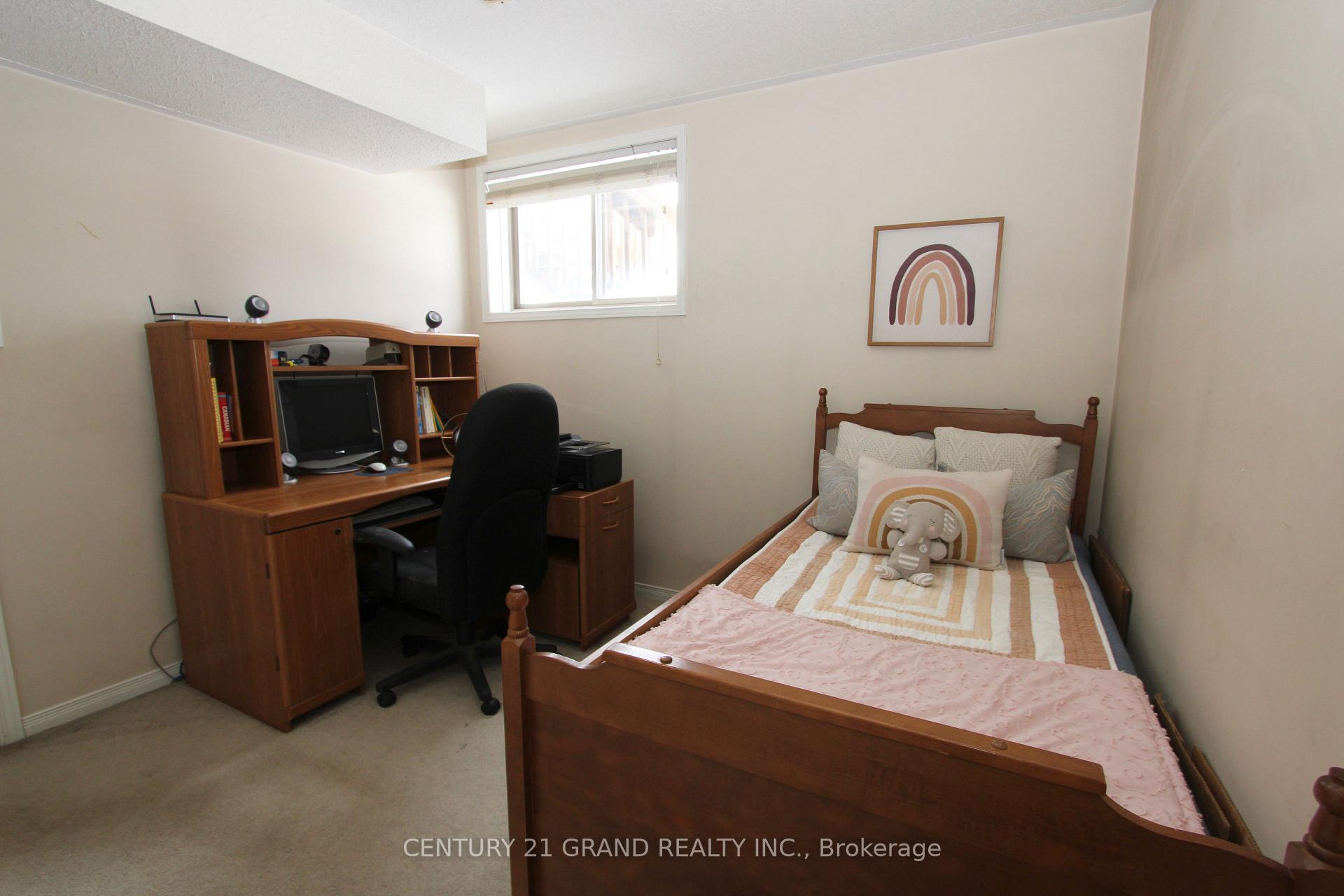 Photo 41 of 60 Donegal Drive, Brant, Brantford Twp — HOMEH