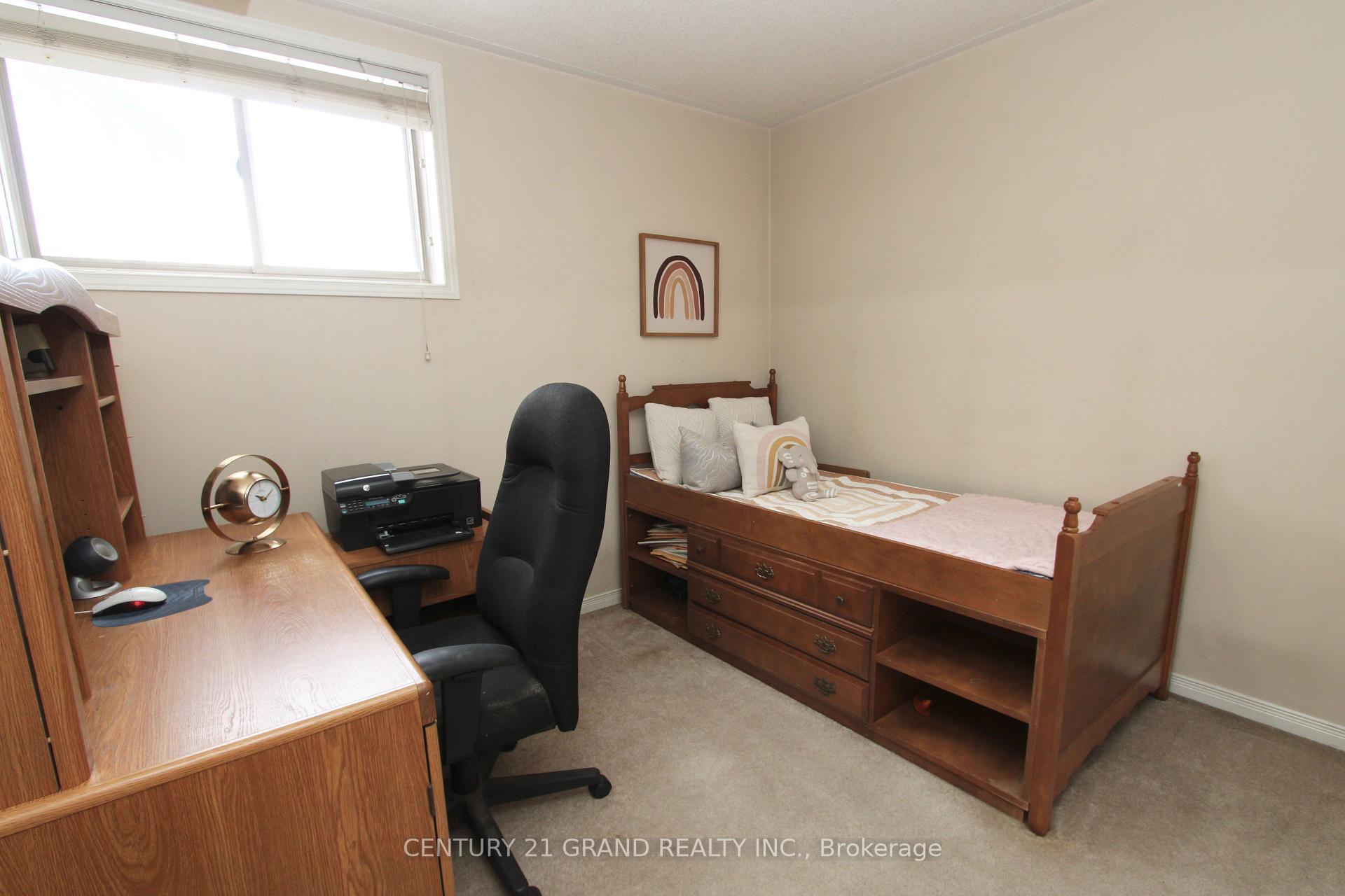 Photo 44 of 60 Donegal Drive, Brant, Brantford Twp — HOMEH
