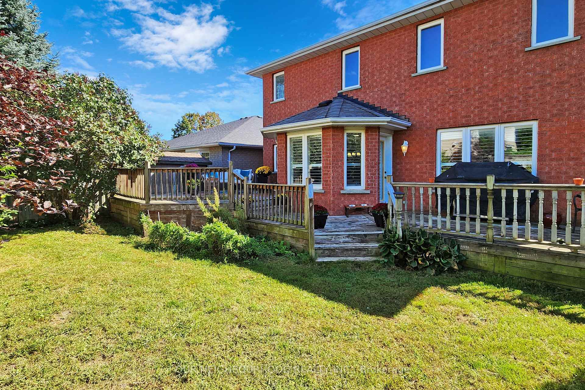 Photo 32 of 186 Ryerson Crescent, Oshawa, Samac — HOMEH