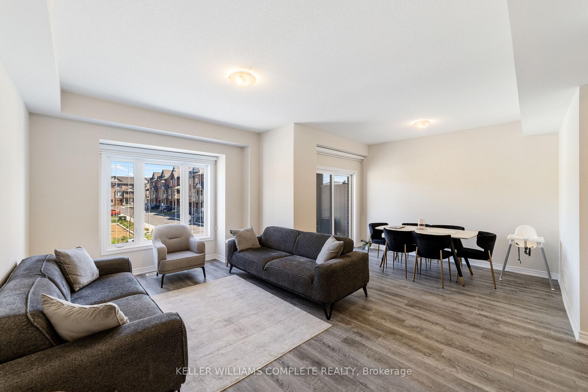 Photo 8 of Unit 62, 19 Picardy Drive, Hamilton, Stoney Creek Mountain — HOMEH