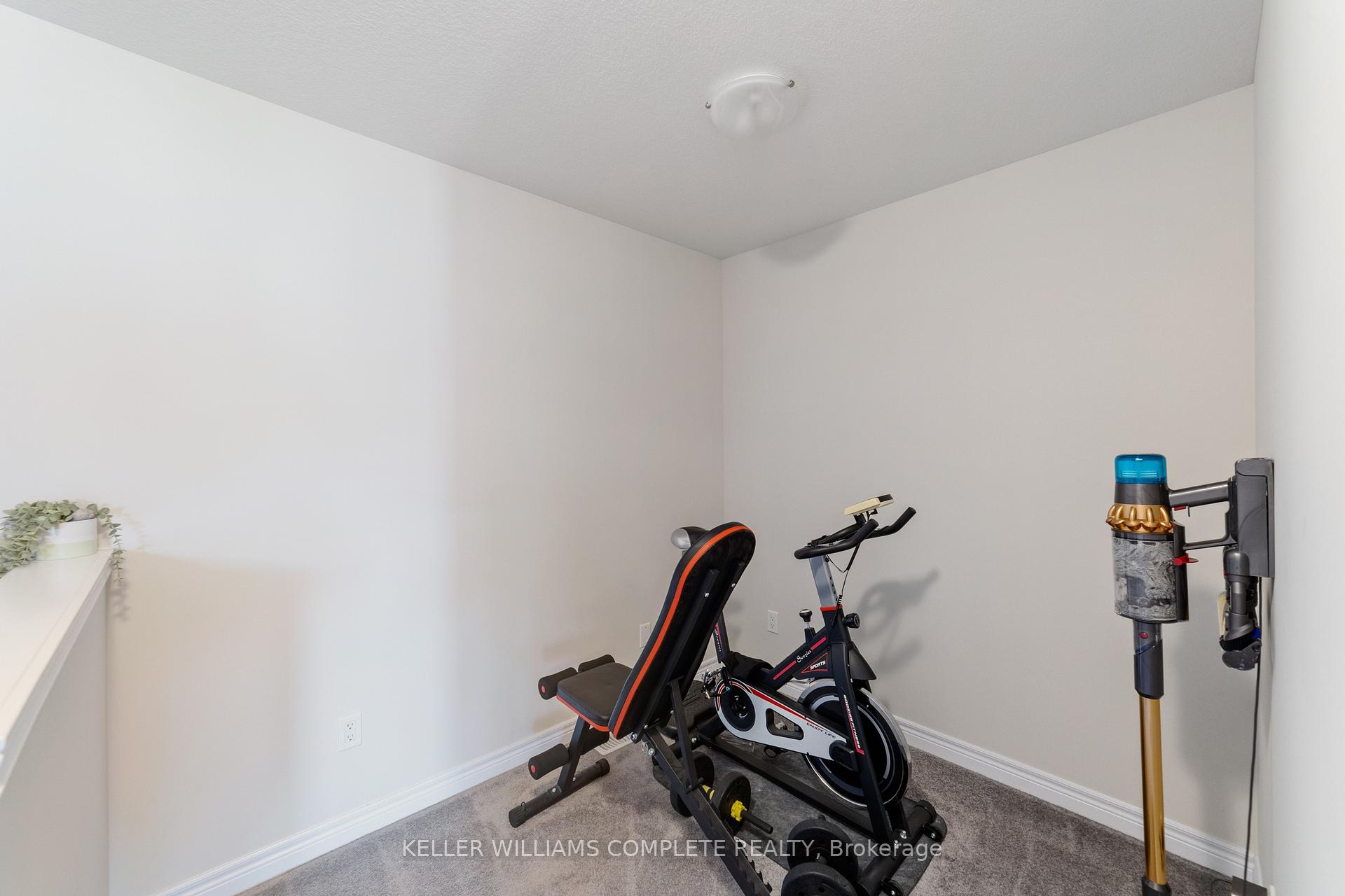 Photo 4 of Unit 62, 19 Picardy Drive, Hamilton, Stoney Creek Mountain — HOMEH