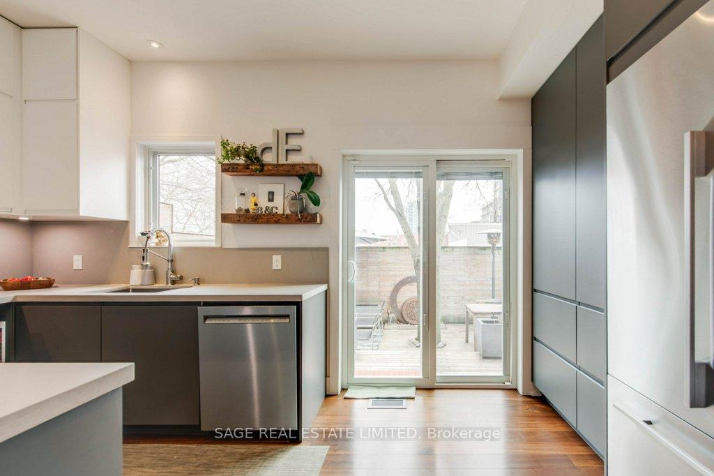 Photo 9 of 35A Spruce Street, Toronto, Cabbagetown-South St. James Town — HOMEH