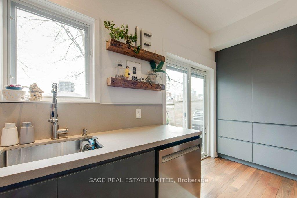 Photo 14 of 35A Spruce Street, Toronto, Cabbagetown-South St. James Town — HOMEH