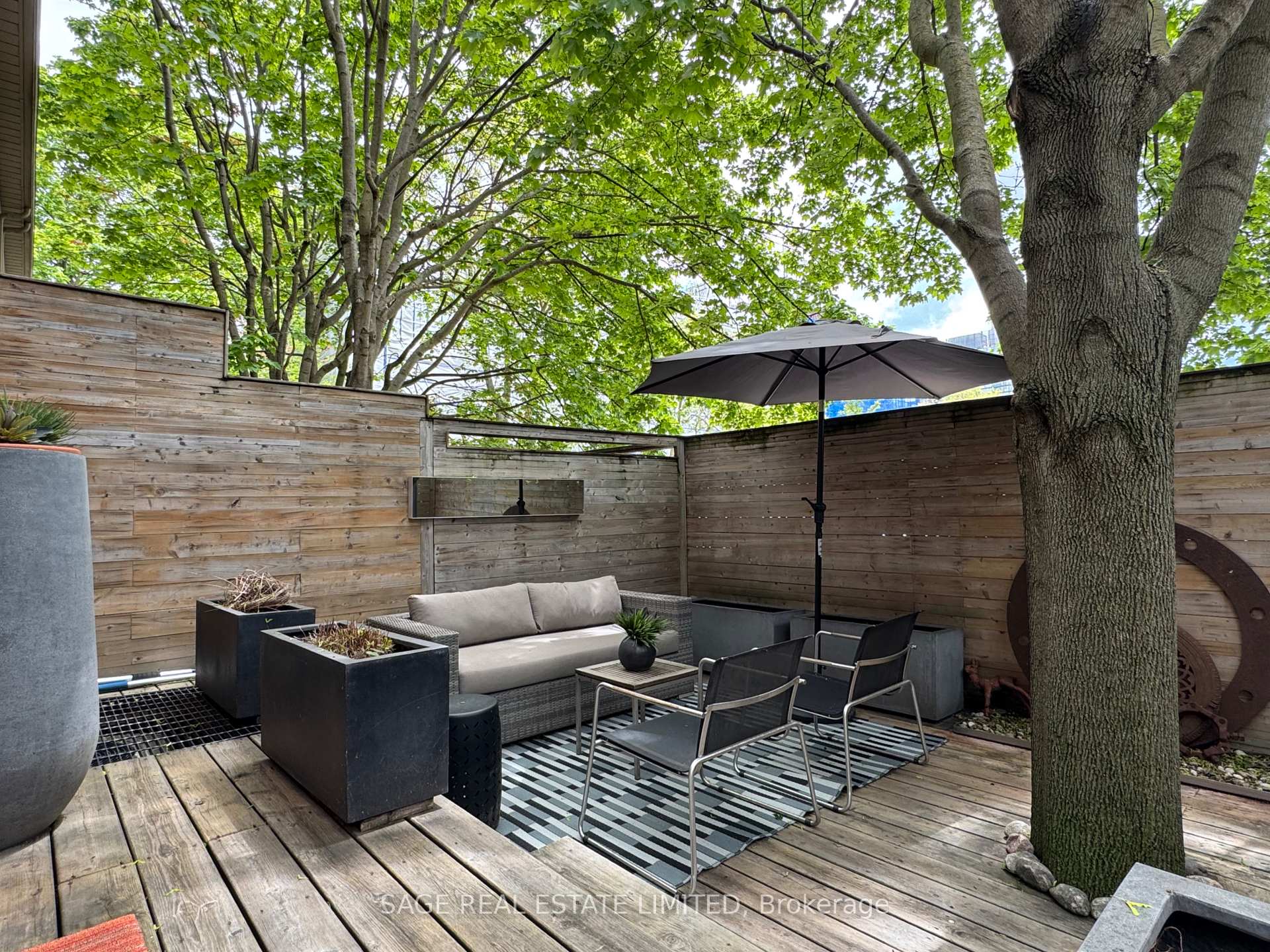 Photo 37 of 35A Spruce Street, Toronto, Cabbagetown-South St. James Town — HOMEH