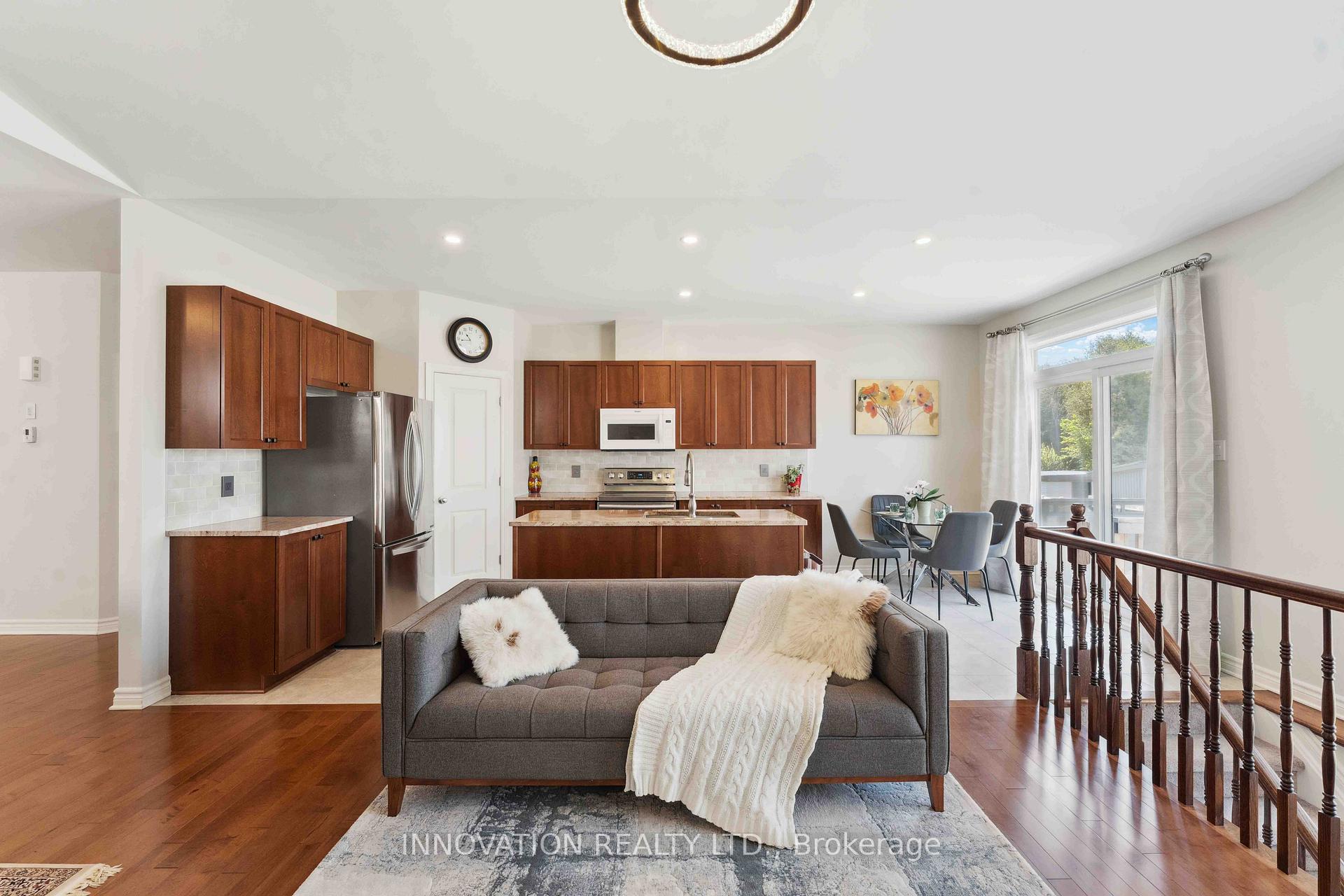 Photo 8 of 700 Parade Drive, Ottawa, Stittsville (South) — HOMEH