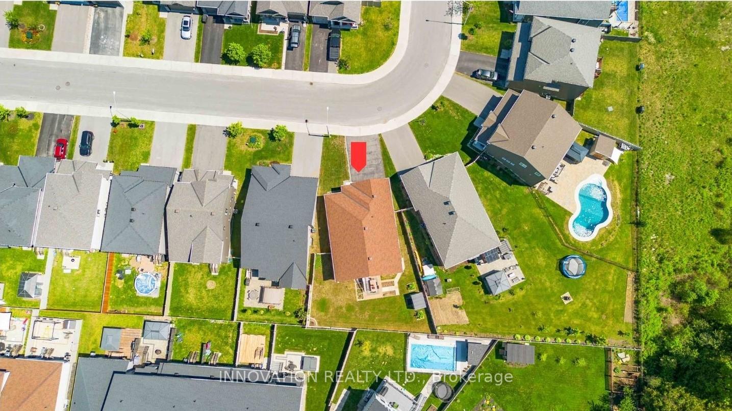 Photo 26 of 700 Parade Drive, Ottawa, Stittsville (South) — HOMEH