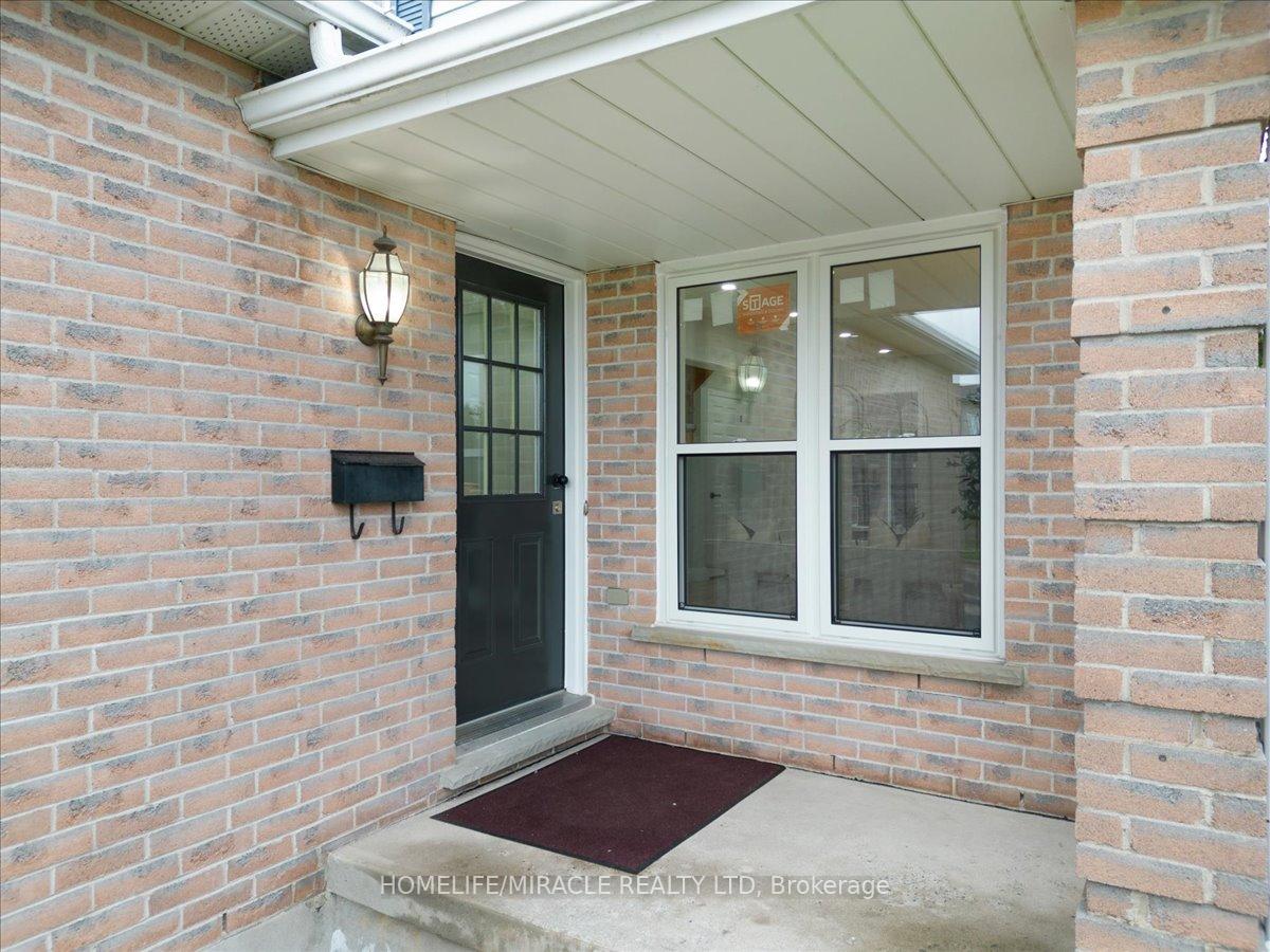 Photo 6 of 102 Northmanor Crescent, Kitchener — HOMEH