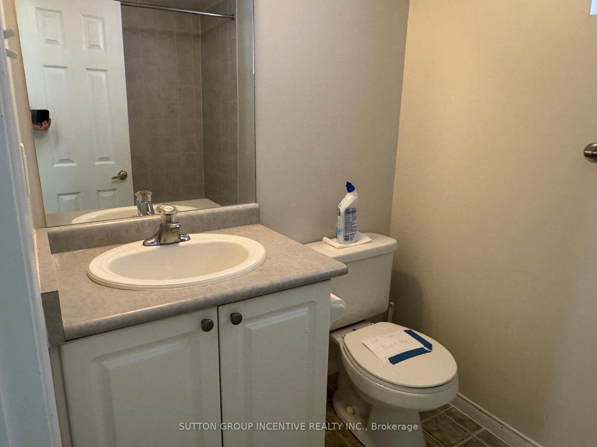 Photo 18 of 136 Nathan Crescent, Barrie, Painswick South — HOMEH