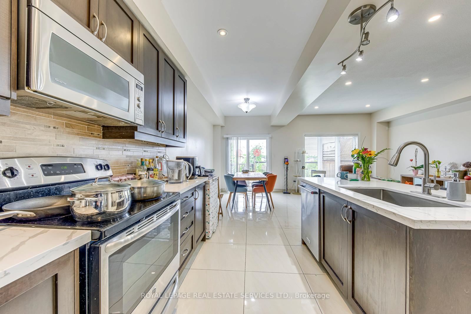 Photo 15 of 68 Vinton Road, Hamilton, Meadowlands — HOMEH