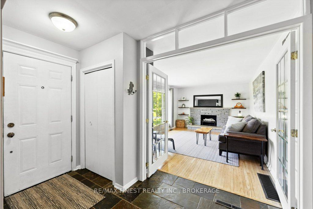 Photo 5 of 20 Wedgewood Road, Loyalist, Amherstview — HOMEH