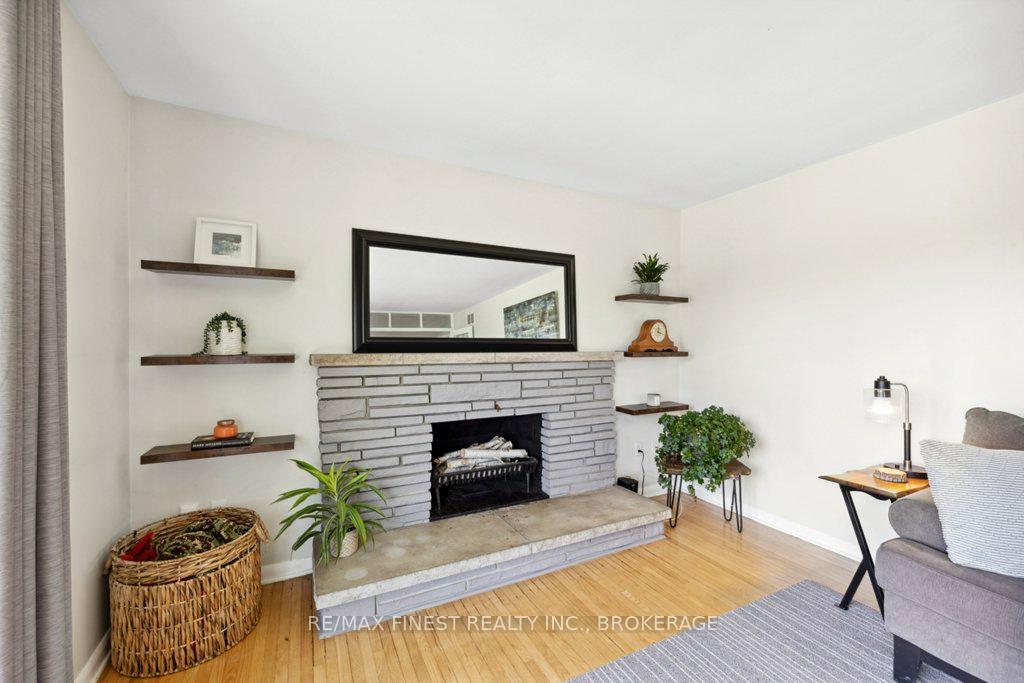 Photo 15 of 20 Wedgewood Road, Loyalist, Amherstview — HOMEH