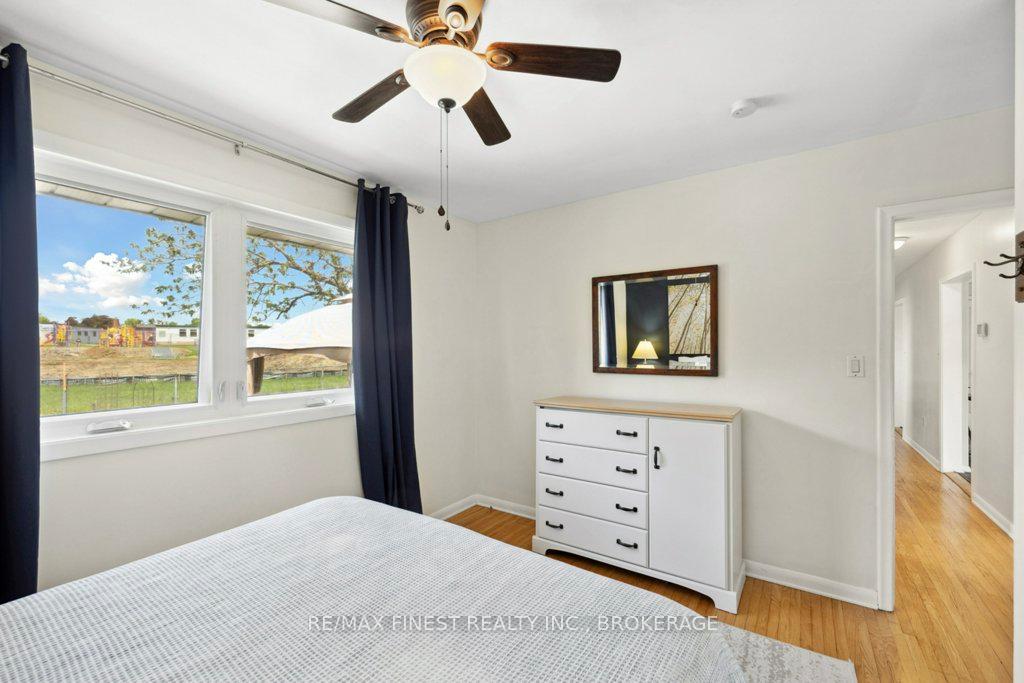 Photo 23 of 20 Wedgewood Road, Loyalist, Amherstview — HOMEH