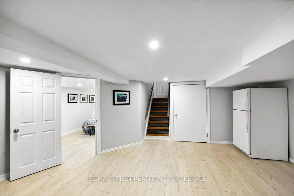 Photo 29 of 20 Wedgewood Road, Loyalist, Amherstview — HOMEH