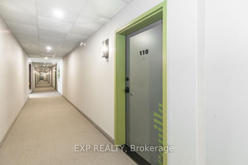Photo 2 of Unit 110, 5 chef Lane, Barrie, Innis-Shore — HOMEH