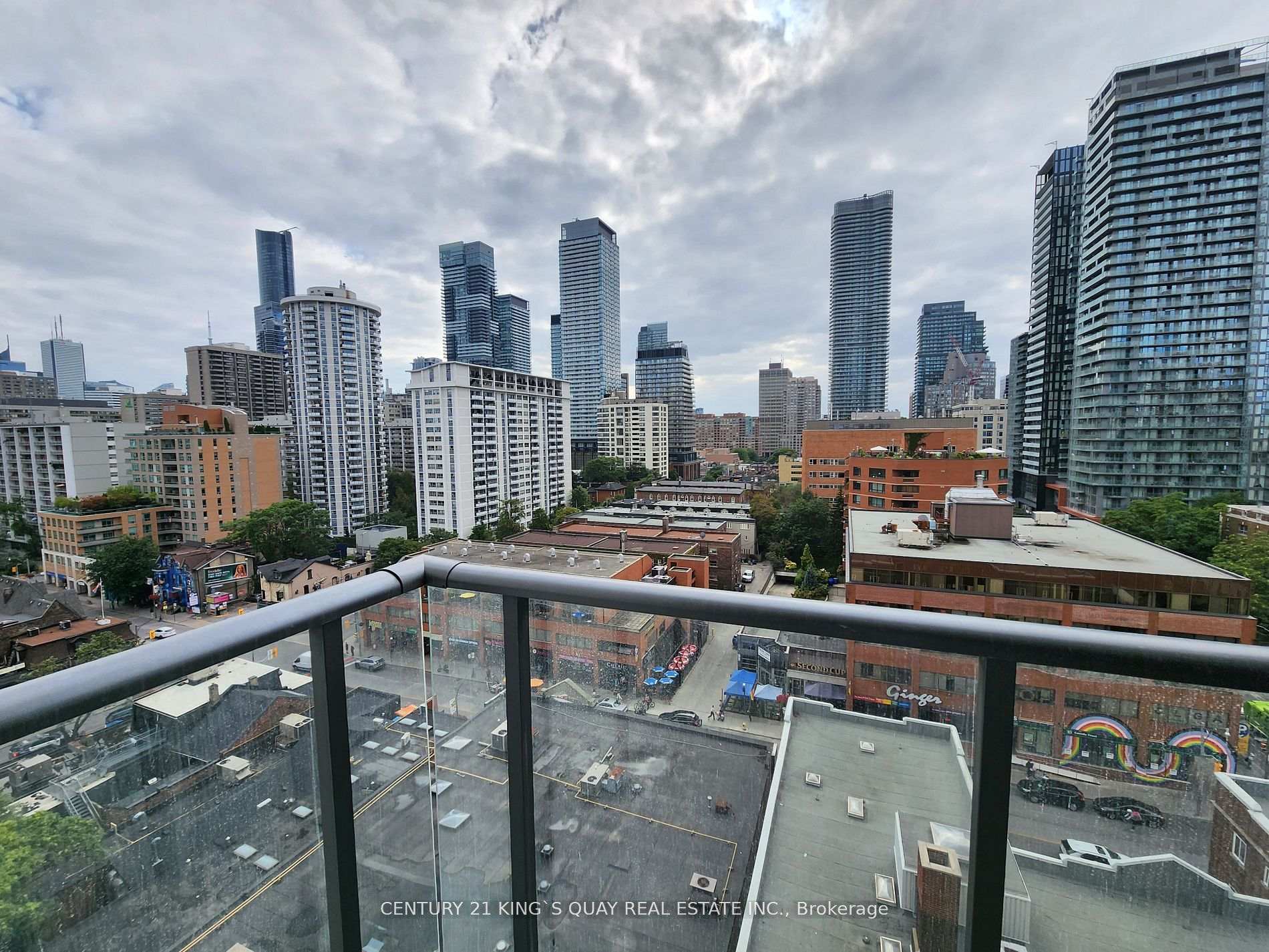 Front of Unit 1004, 81 Wellesley Street E