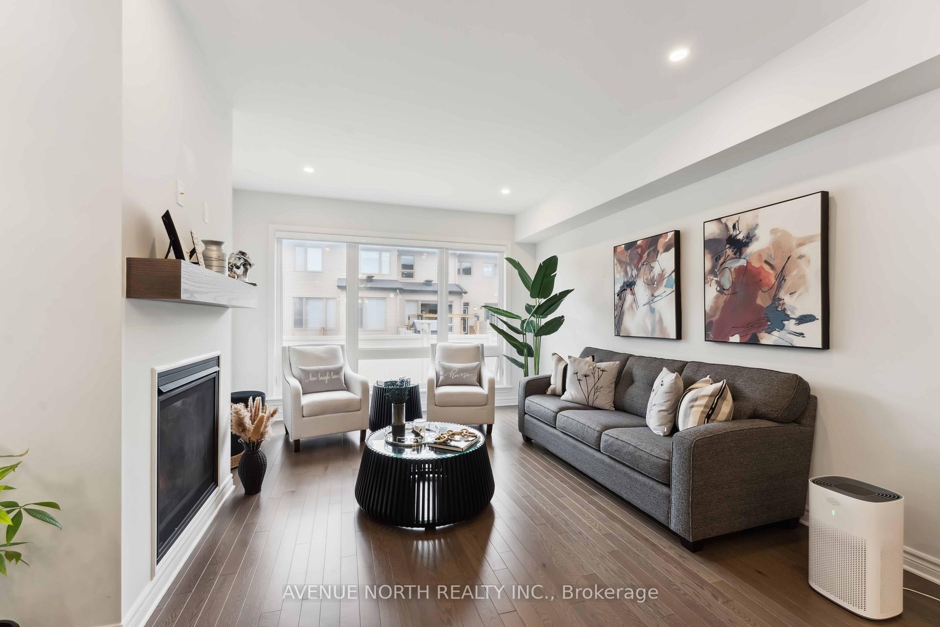 Photo 7 of 727 Cairn Crescent, Ottawa, Avalon West — HOMEH