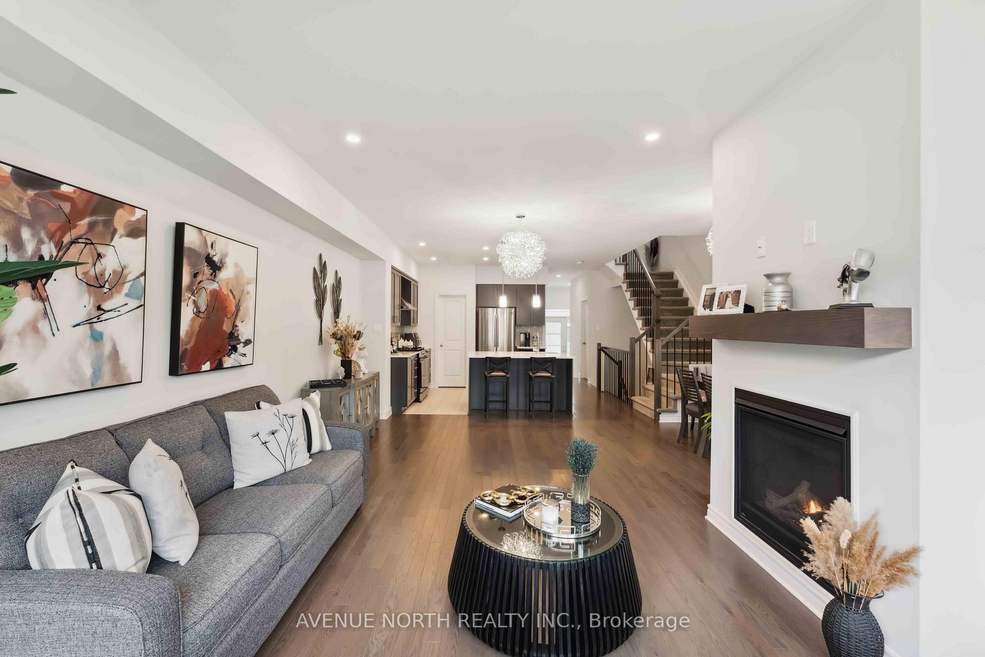 Photo 10 of 727 Cairn Crescent, Ottawa, Avalon West — HOMEH
