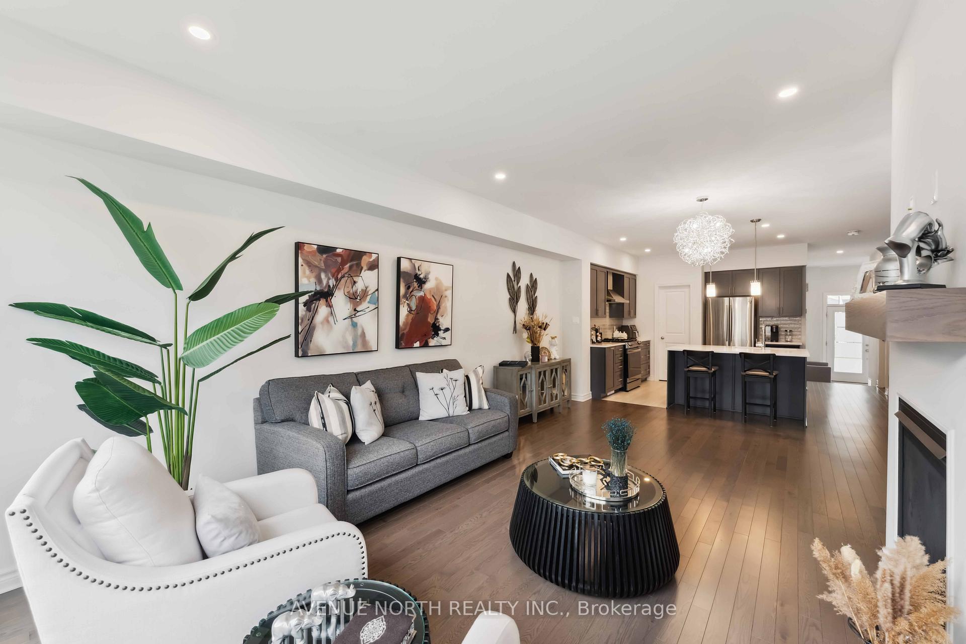 Photo 11 of 727 Cairn Crescent, Ottawa, Avalon West — HOMEH