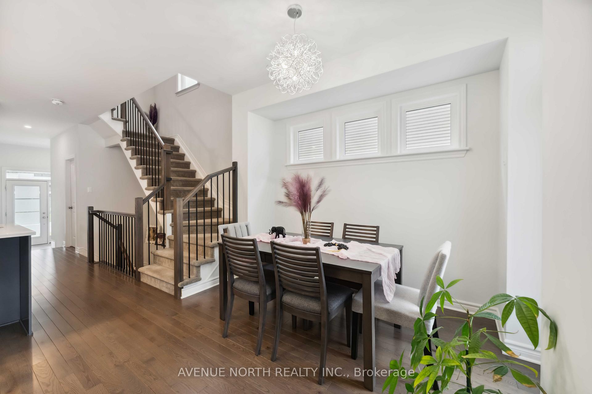 Photo 19 of 727 Cairn Crescent, Ottawa, Avalon West — HOMEH