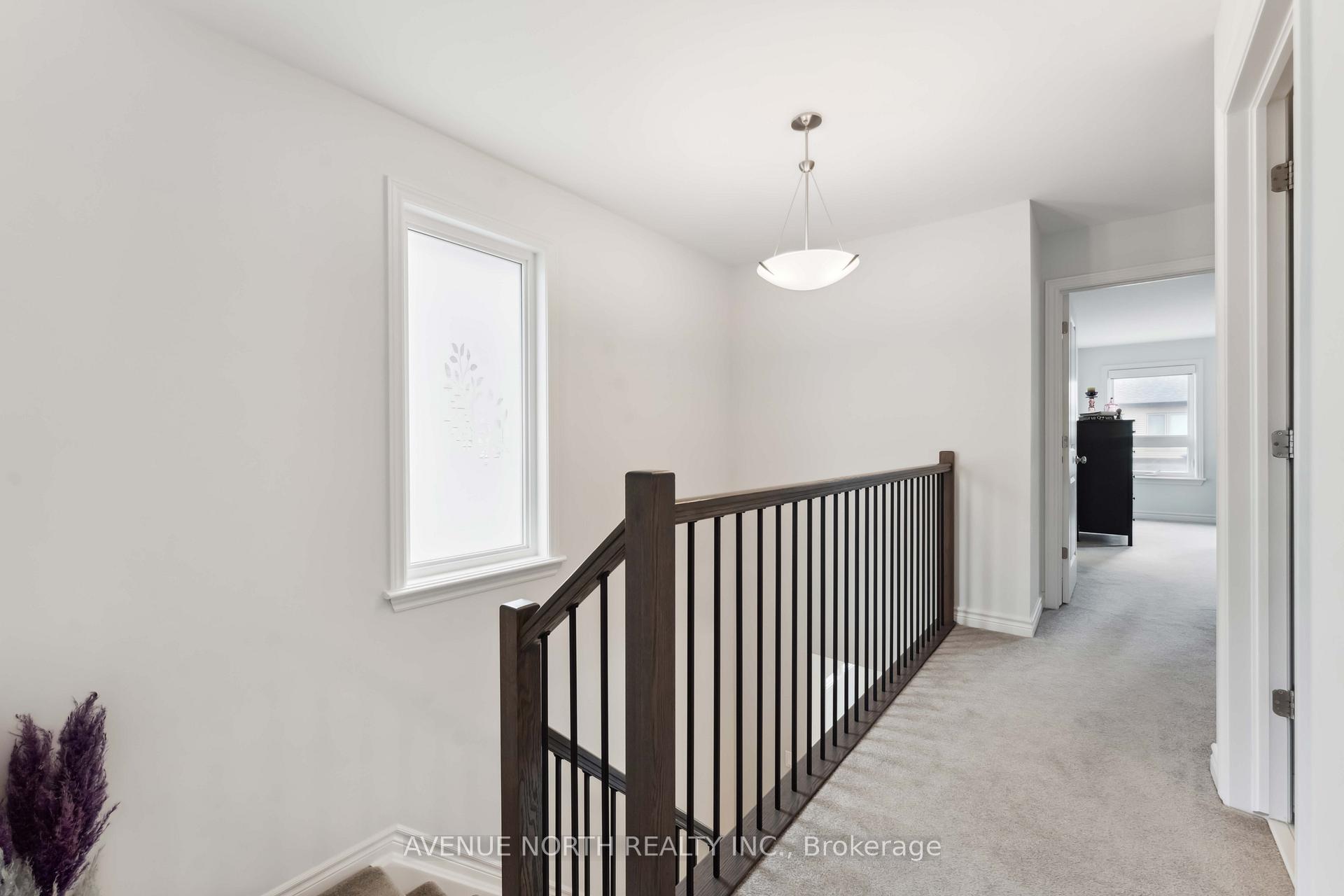Photo 6 of 727 Cairn Crescent, Ottawa, Avalon West — HOMEH