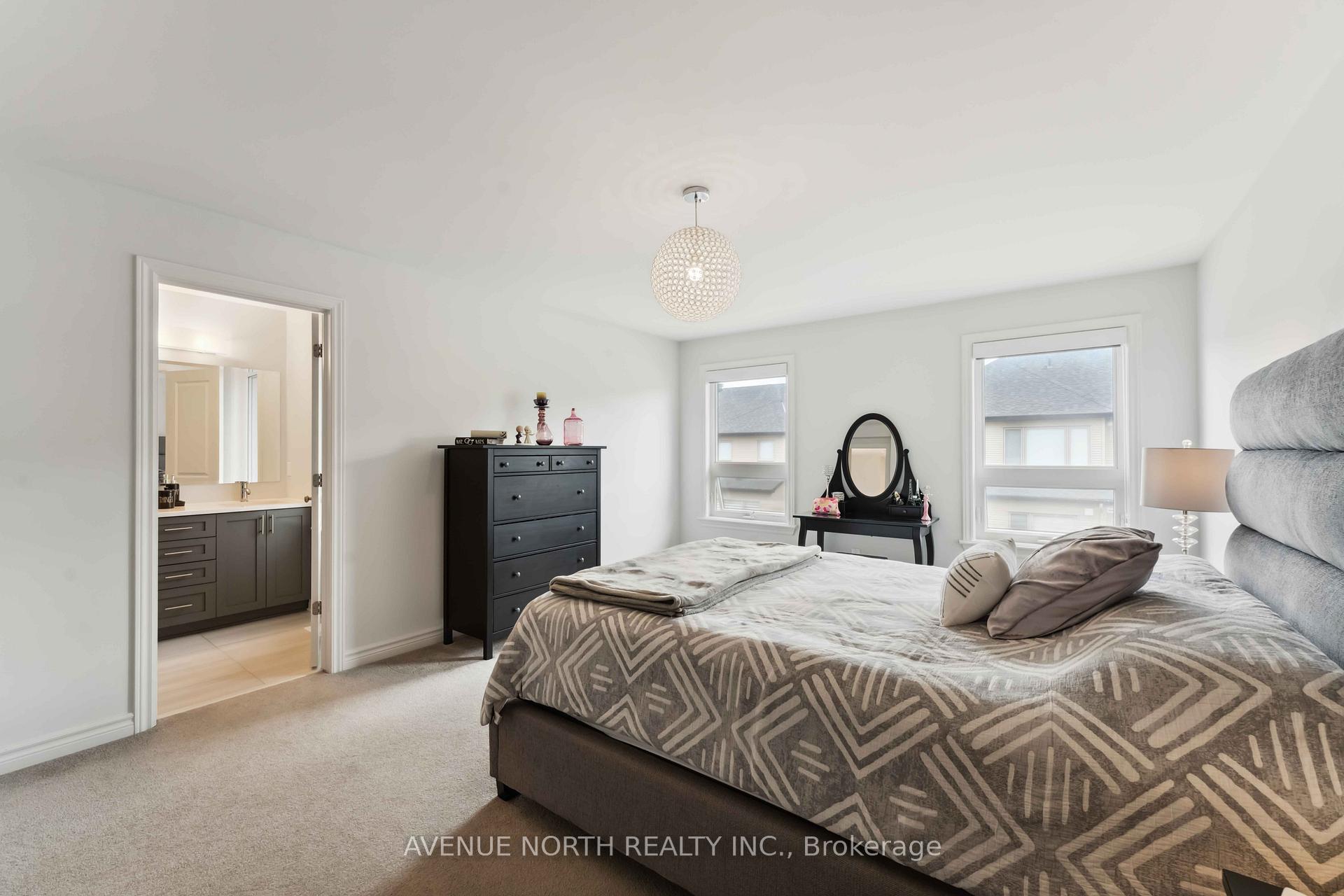 Photo 20 of 727 Cairn Crescent, Ottawa, Avalon West — HOMEH