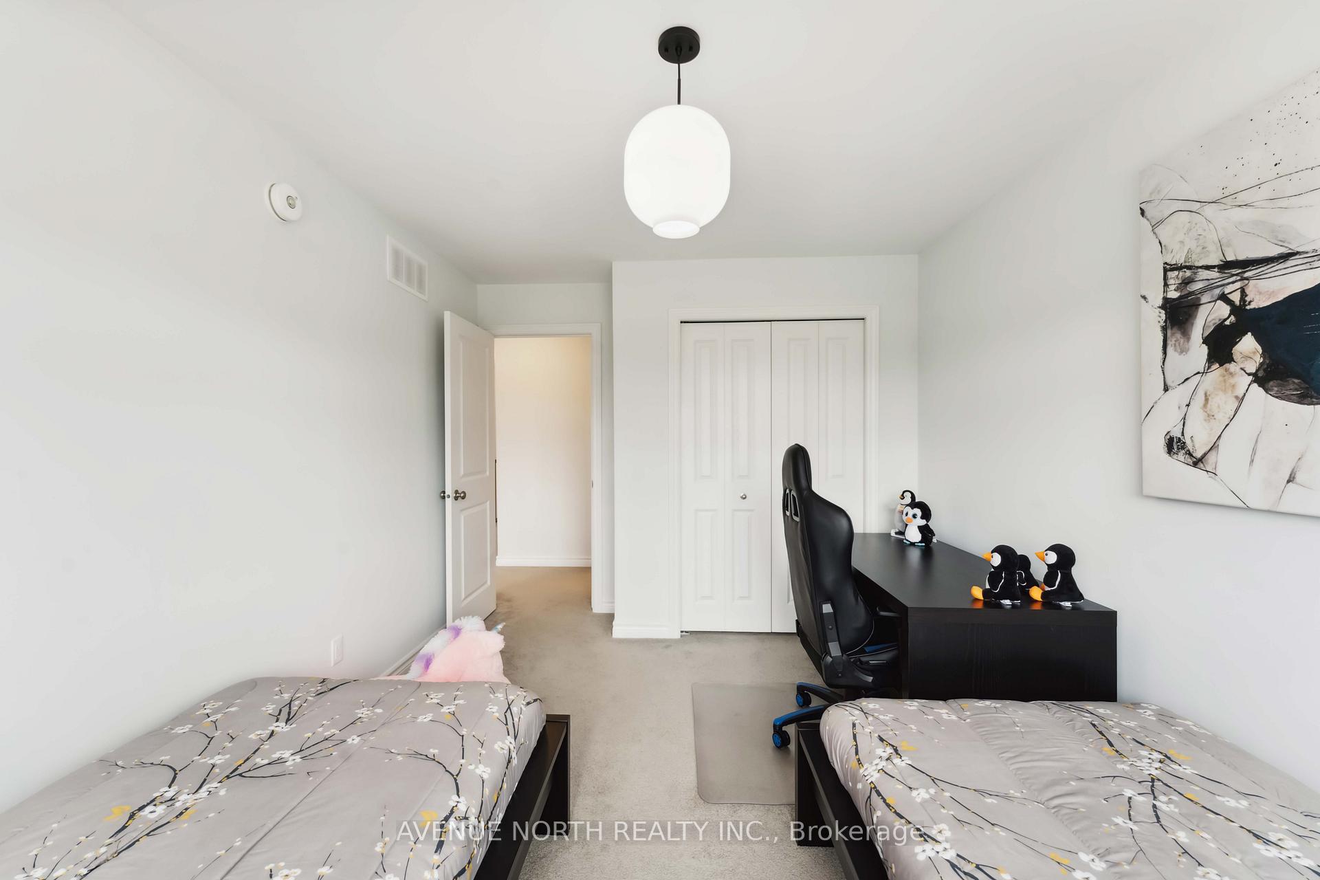 Photo 36 of 727 Cairn Crescent, Ottawa, Avalon West — HOMEH