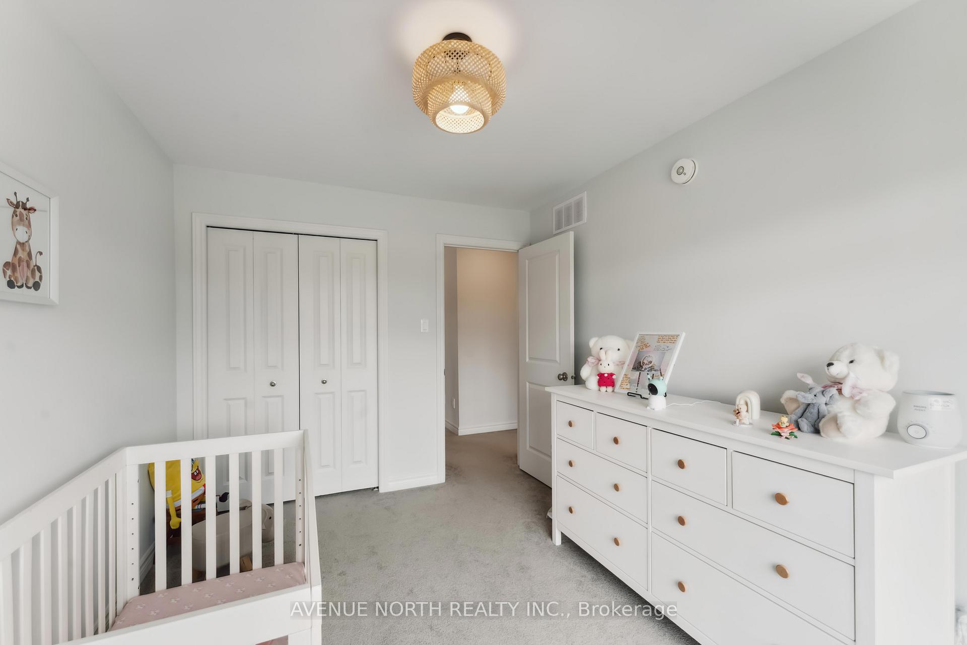 Photo 35 of 727 Cairn Crescent, Ottawa, Avalon West — HOMEH