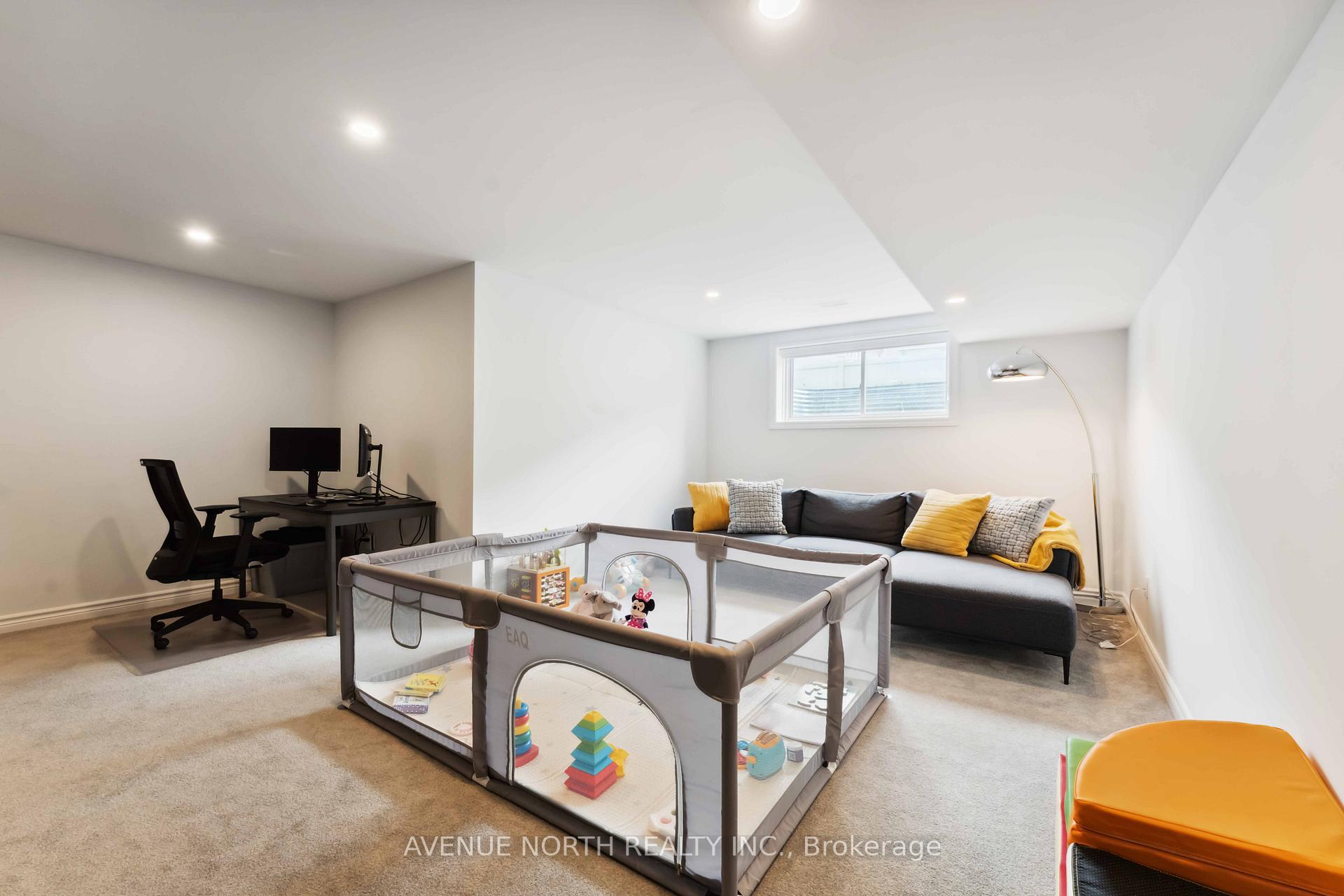Photo 49 of 727 Cairn Crescent, Ottawa, Avalon West — HOMEH