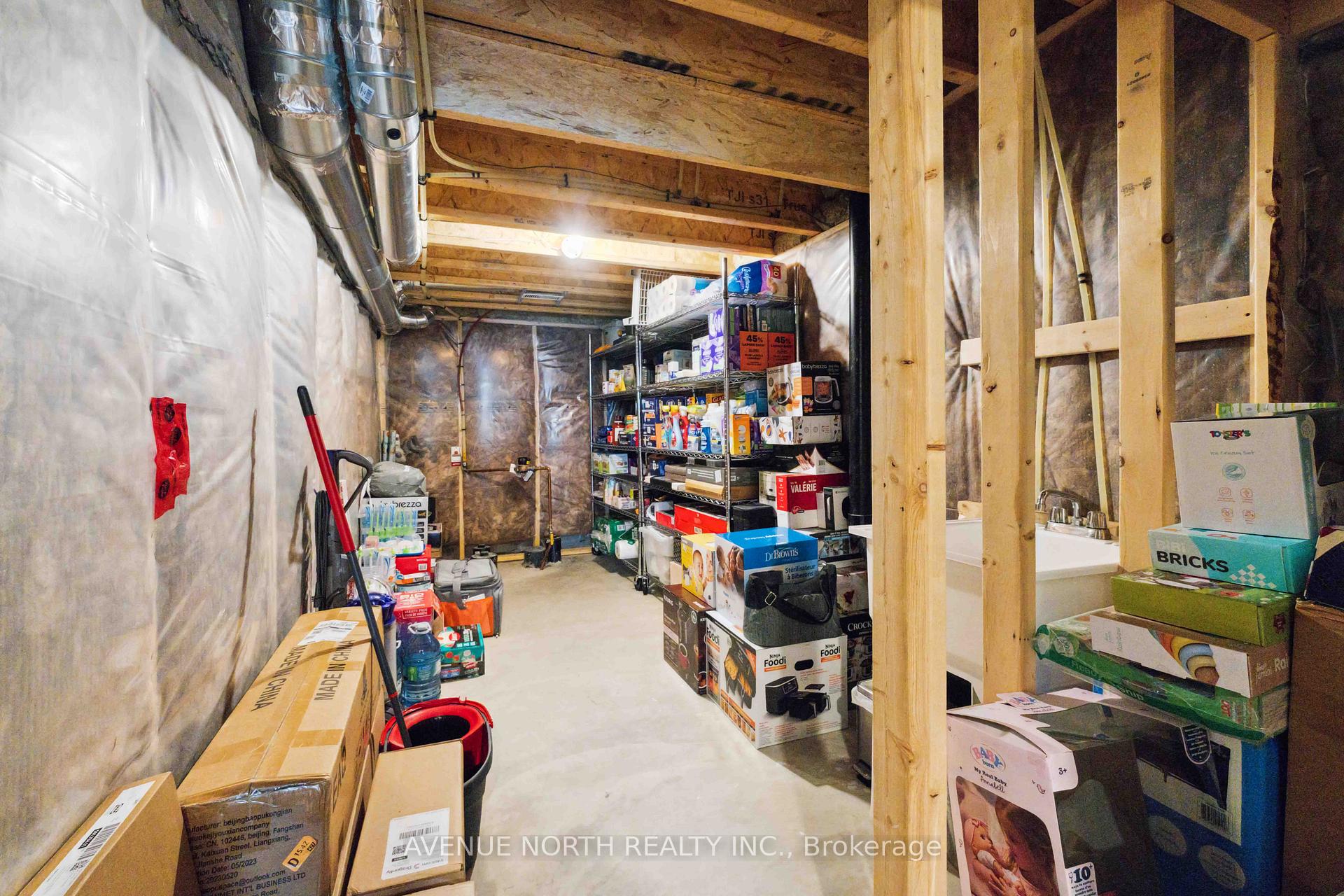 Photo 32 of 727 Cairn Crescent, Ottawa, Avalon West — HOMEH