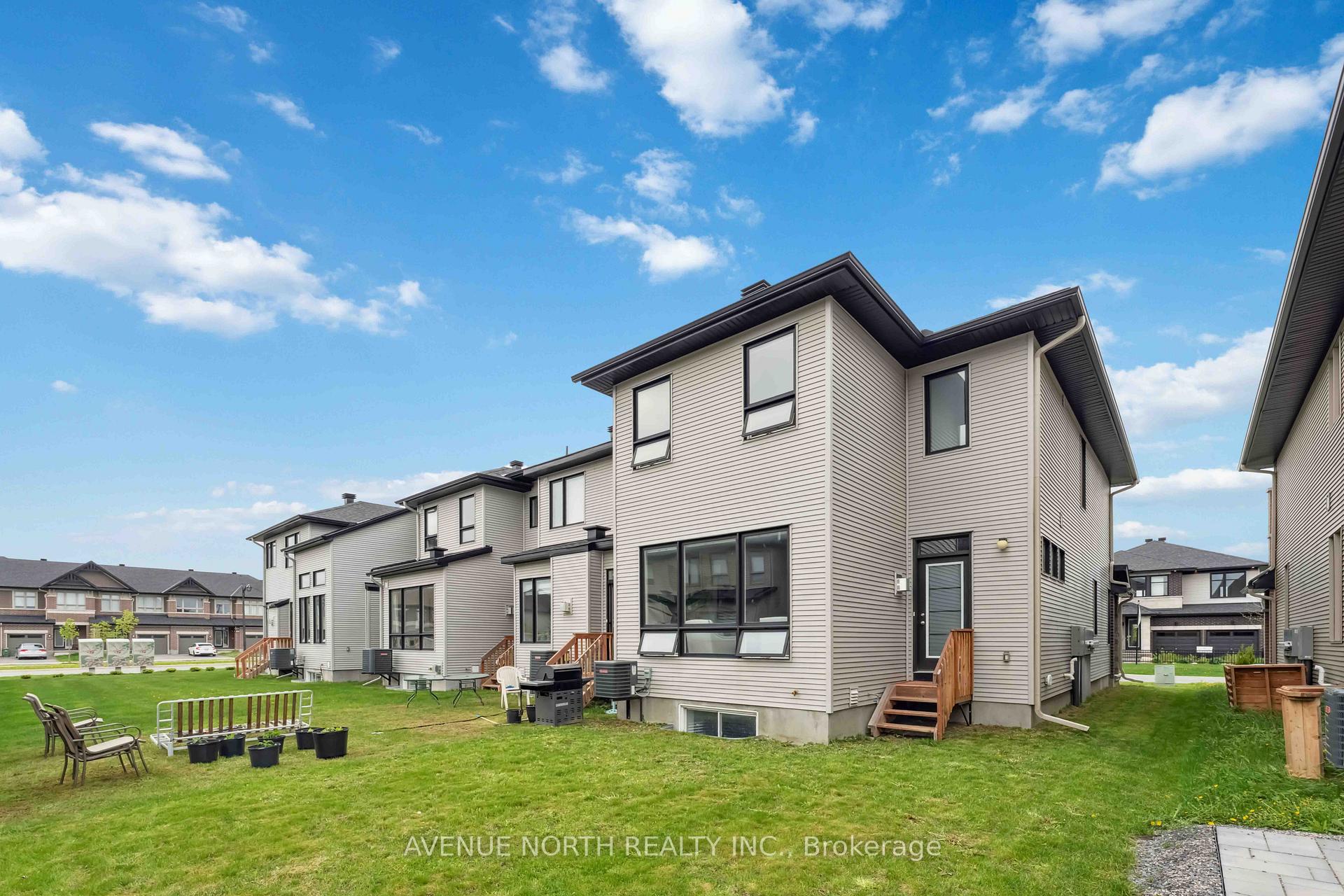 Photo 45 of 727 Cairn Crescent, Ottawa, Avalon West — HOMEH