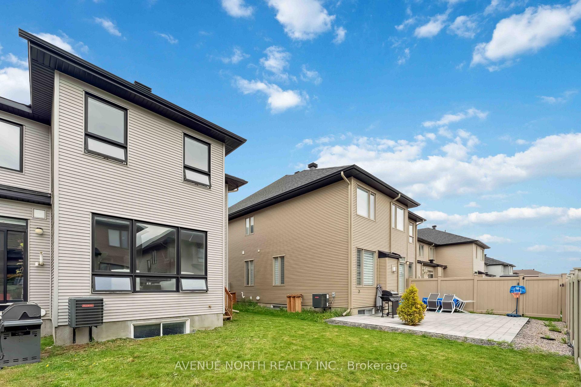 Photo 48 of 727 Cairn Crescent, Ottawa, Avalon West — HOMEH