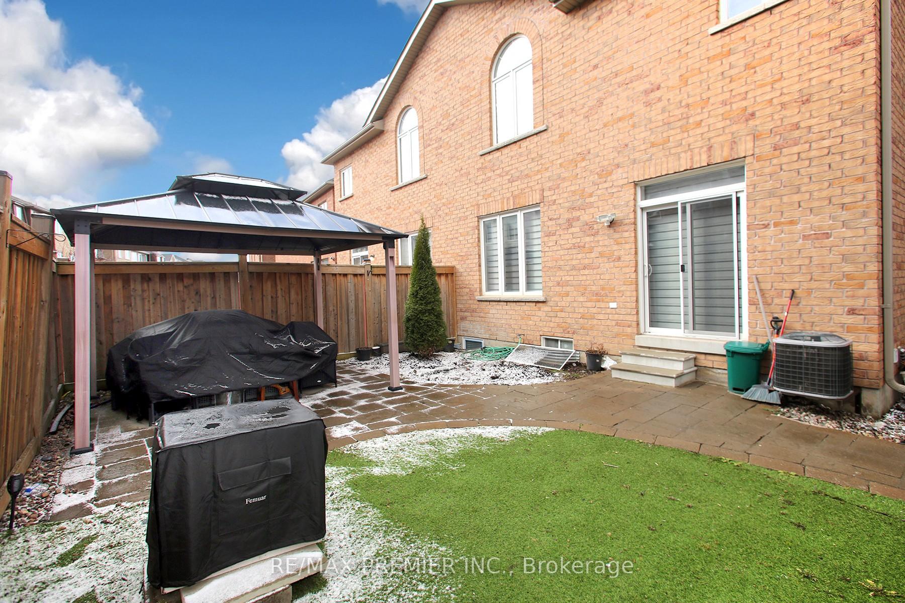 Photo 17 of 53 Baby Pointe Trail, Brampton, Northwest Brampton — HOMEH