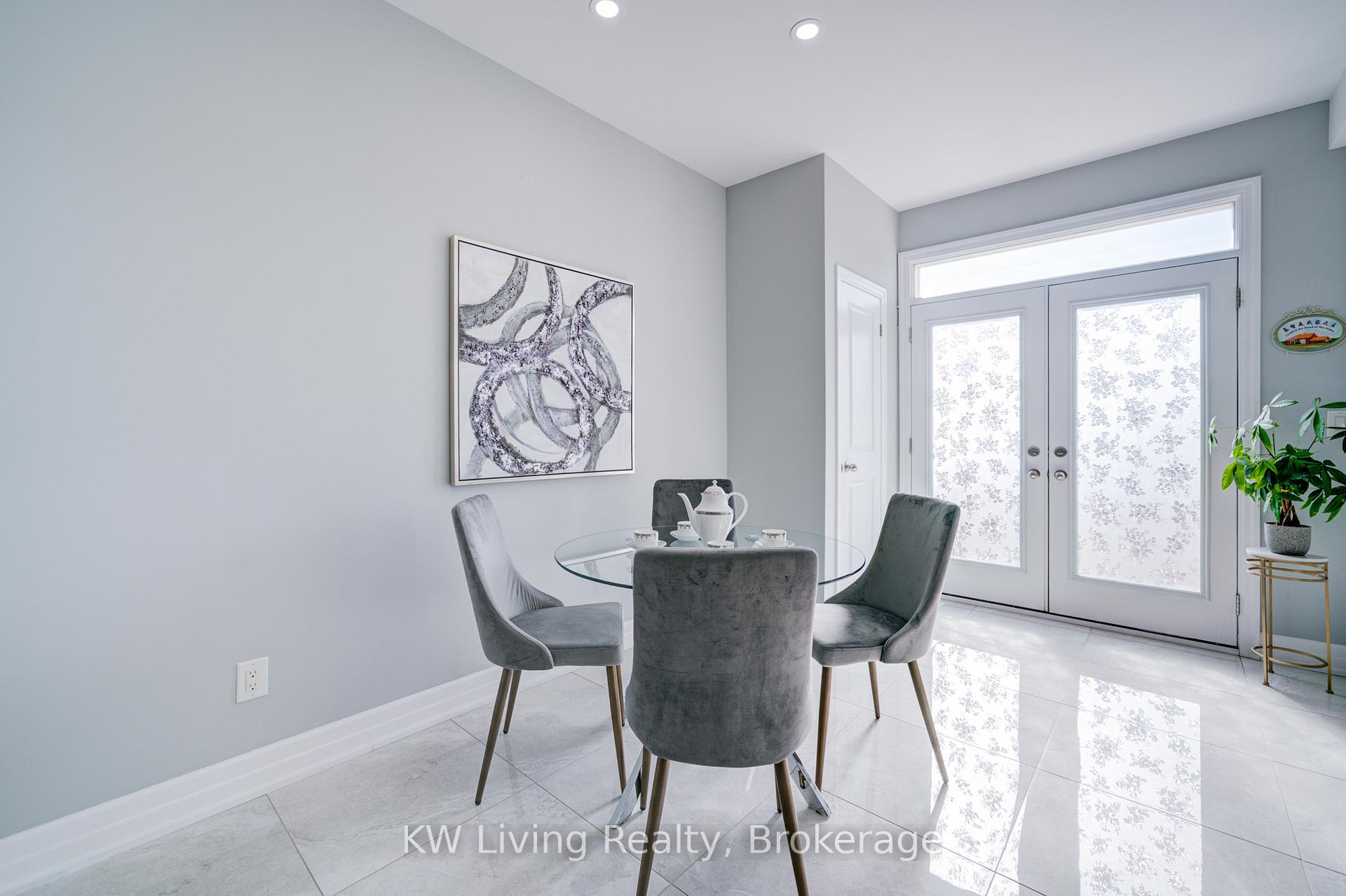 Photo 8 of 109 Ian Baron Avenue, Markham, Village Green-South Unionville — HOMEH