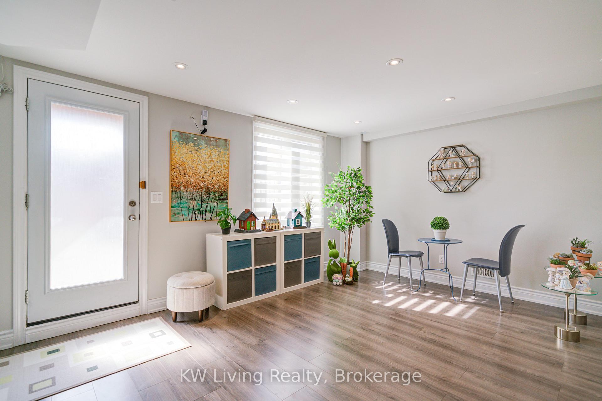 Photo 18 of 109 Ian Baron Avenue, Markham, Village Green-South Unionville — HOMEH