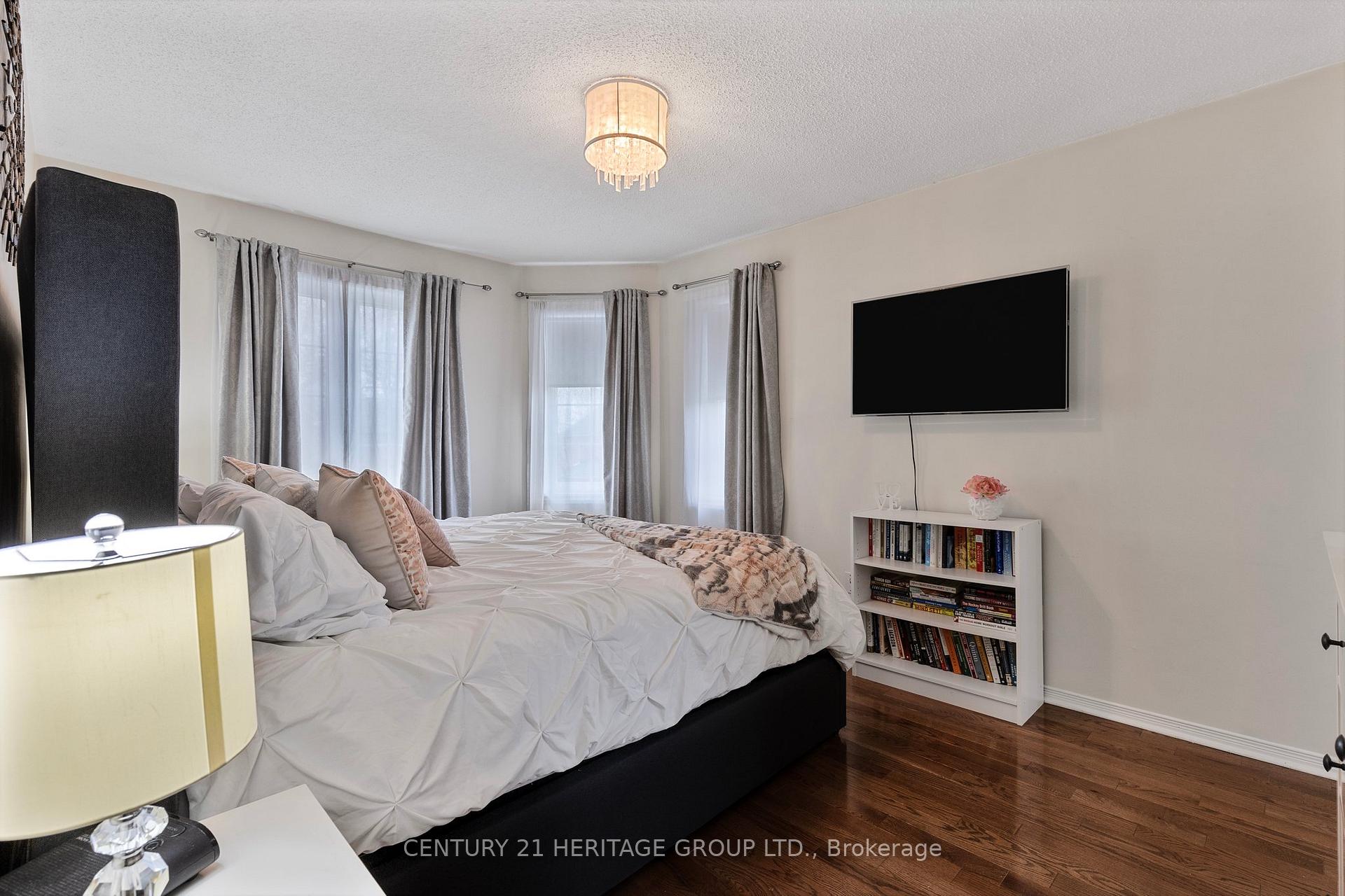 Photo 35 of 46 Covent Crescent, Aurora, Aurora Highlands — HOMEH