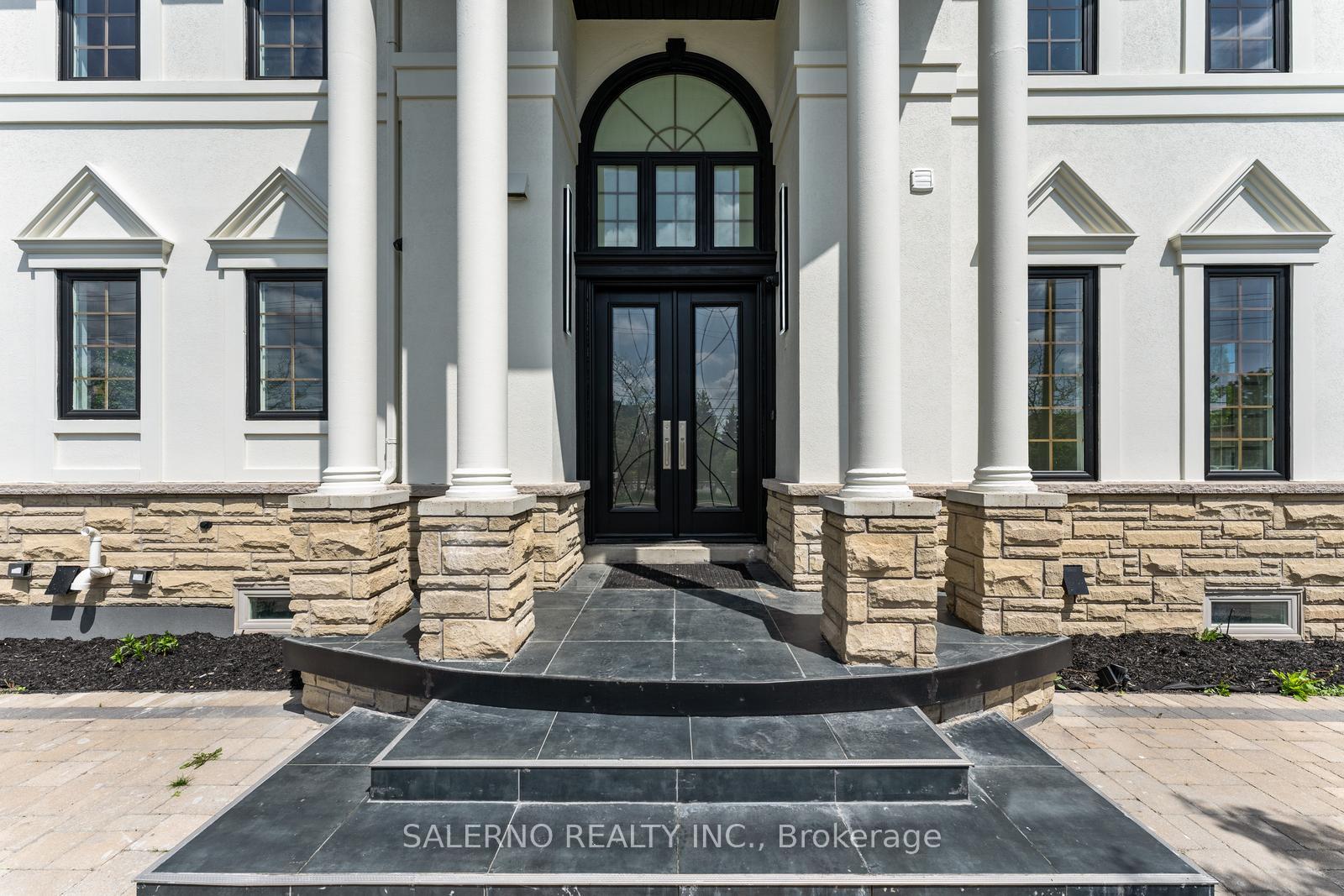 Photo 5 of 64 Dolce Crescent, Vaughan, Vellore Village — HOMEH