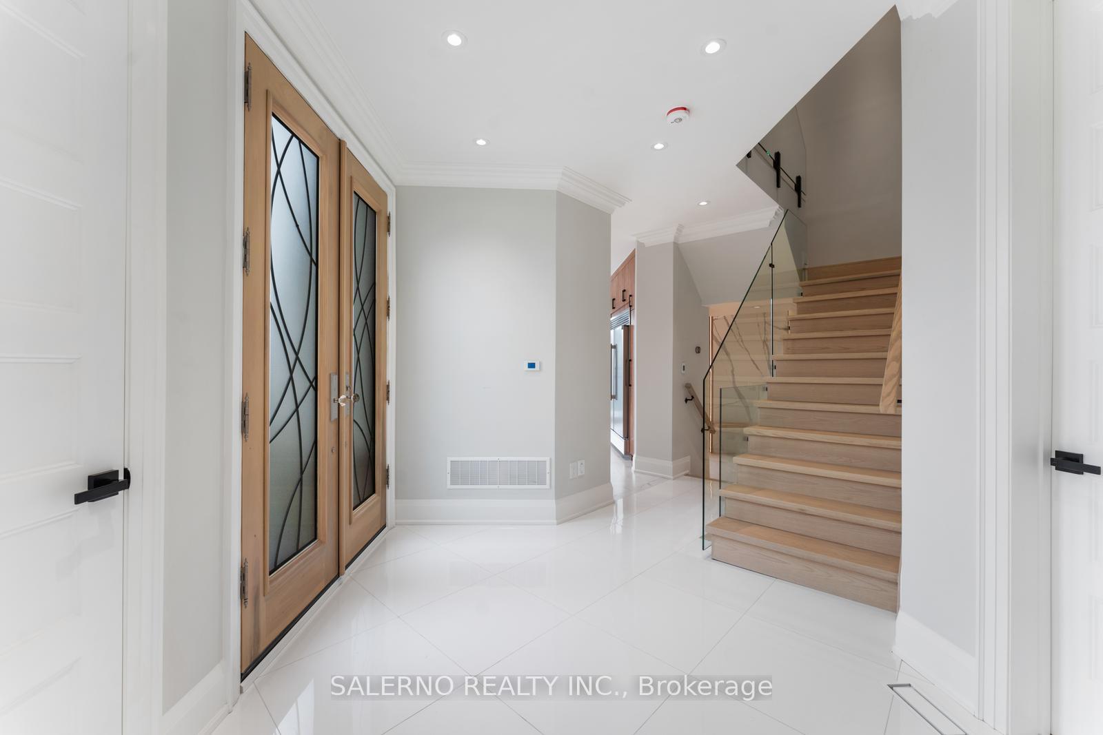 Photo 6 of 64 Dolce Crescent, Vaughan, Vellore Village — HOMEH