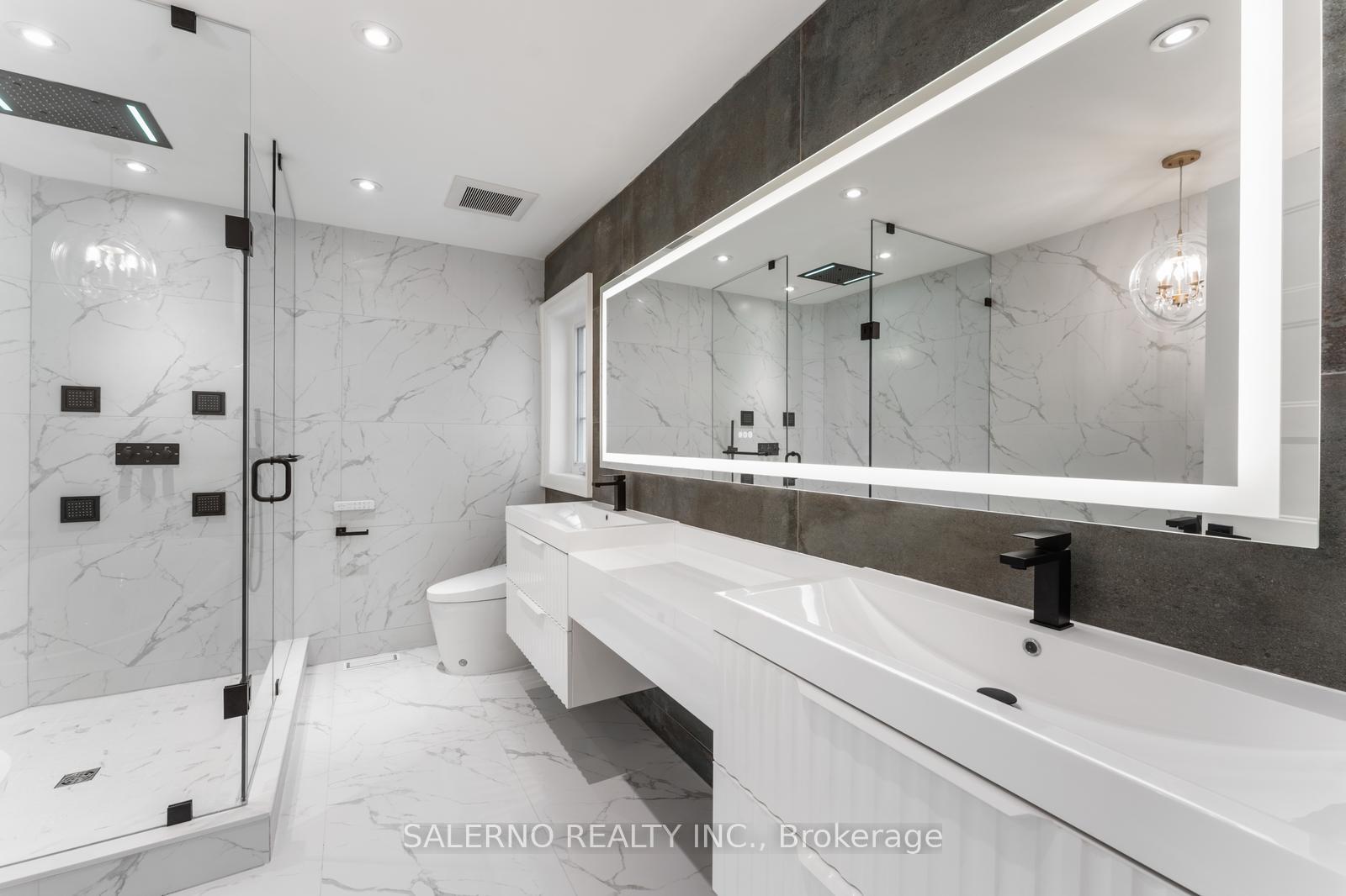 Photo 17 of 64 Dolce Crescent, Vaughan, Vellore Village — HOMEH