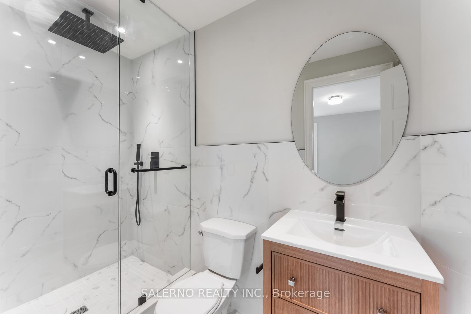 Photo 20 of 64 Dolce Crescent, Vaughan, Vellore Village — HOMEH