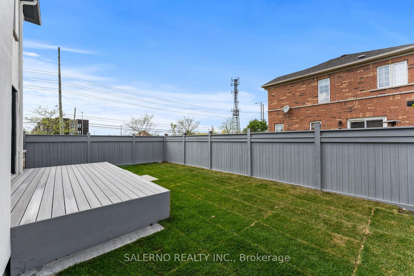 Photo 37 of 64 Dolce Crescent, Vaughan, Vellore Village — HOMEH